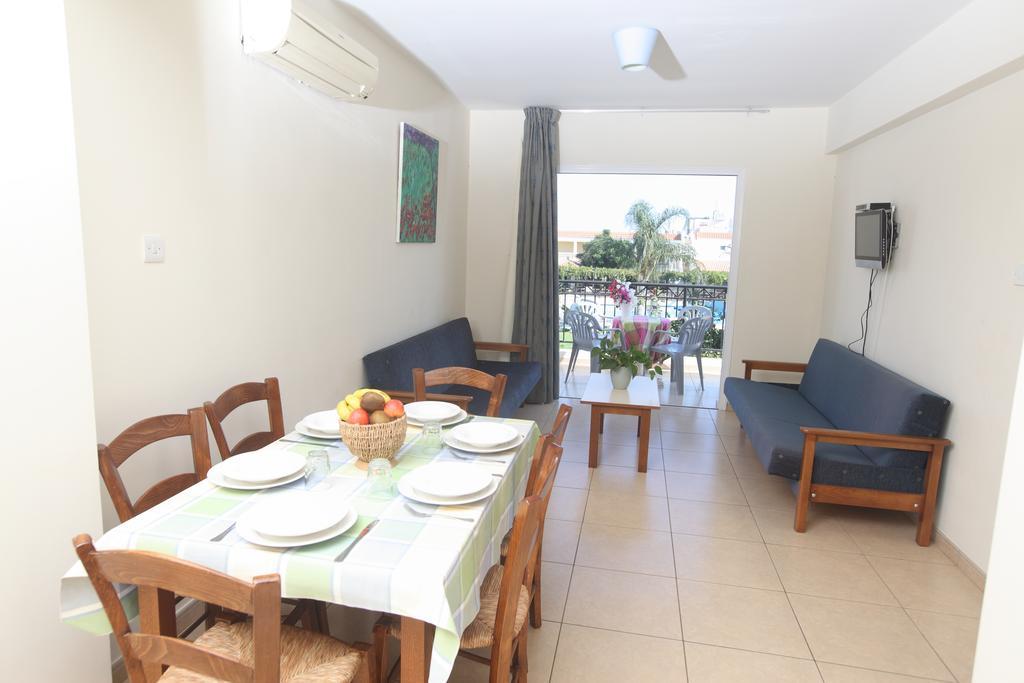 Two-Bedroom Apartment,169892217:JPEG