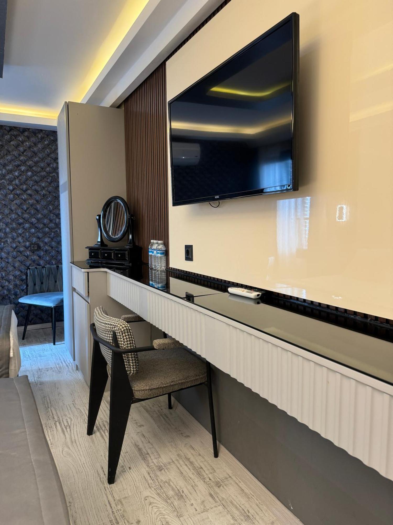 Luxury Triple Room