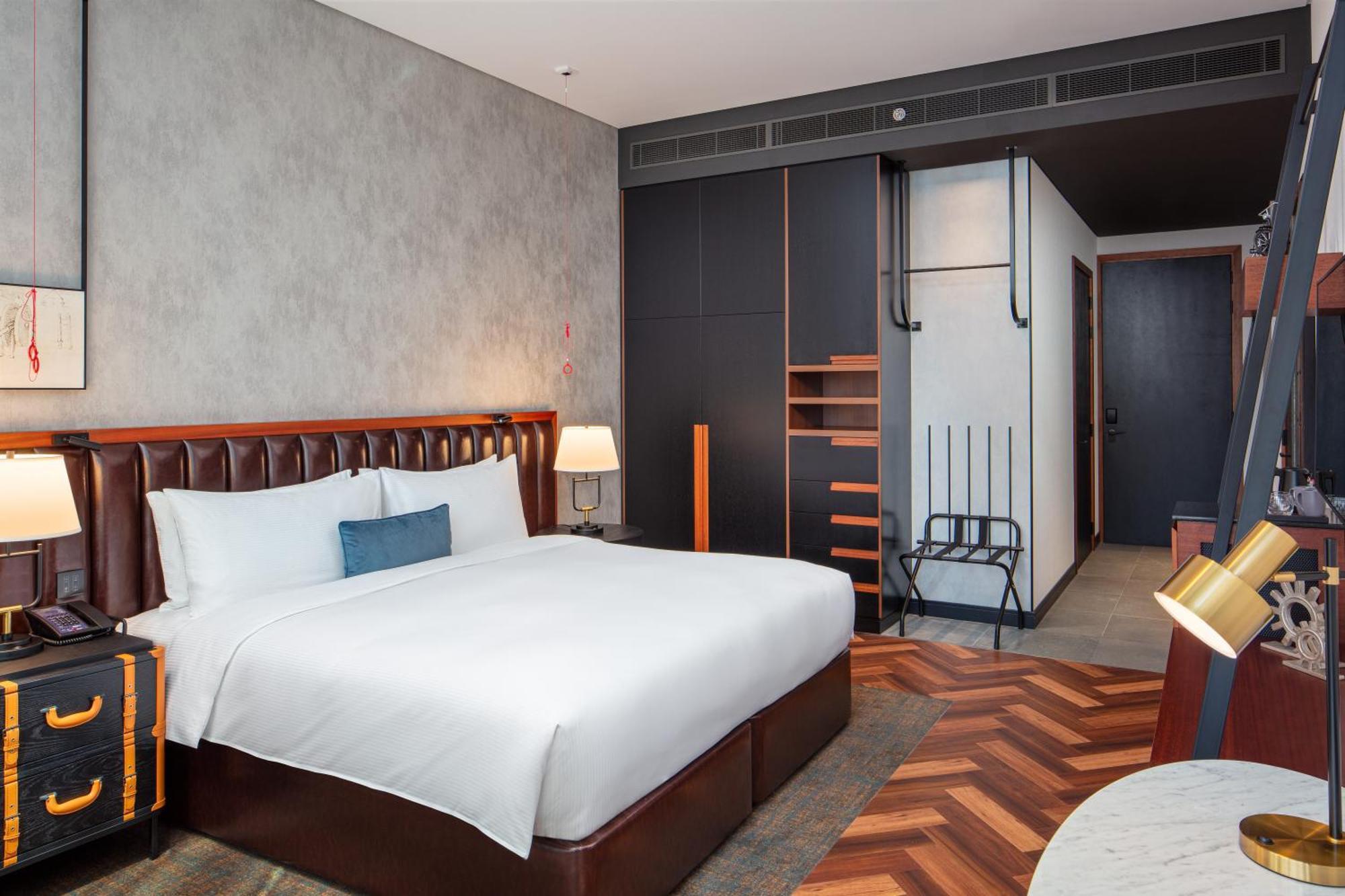 King Room Mobility Access