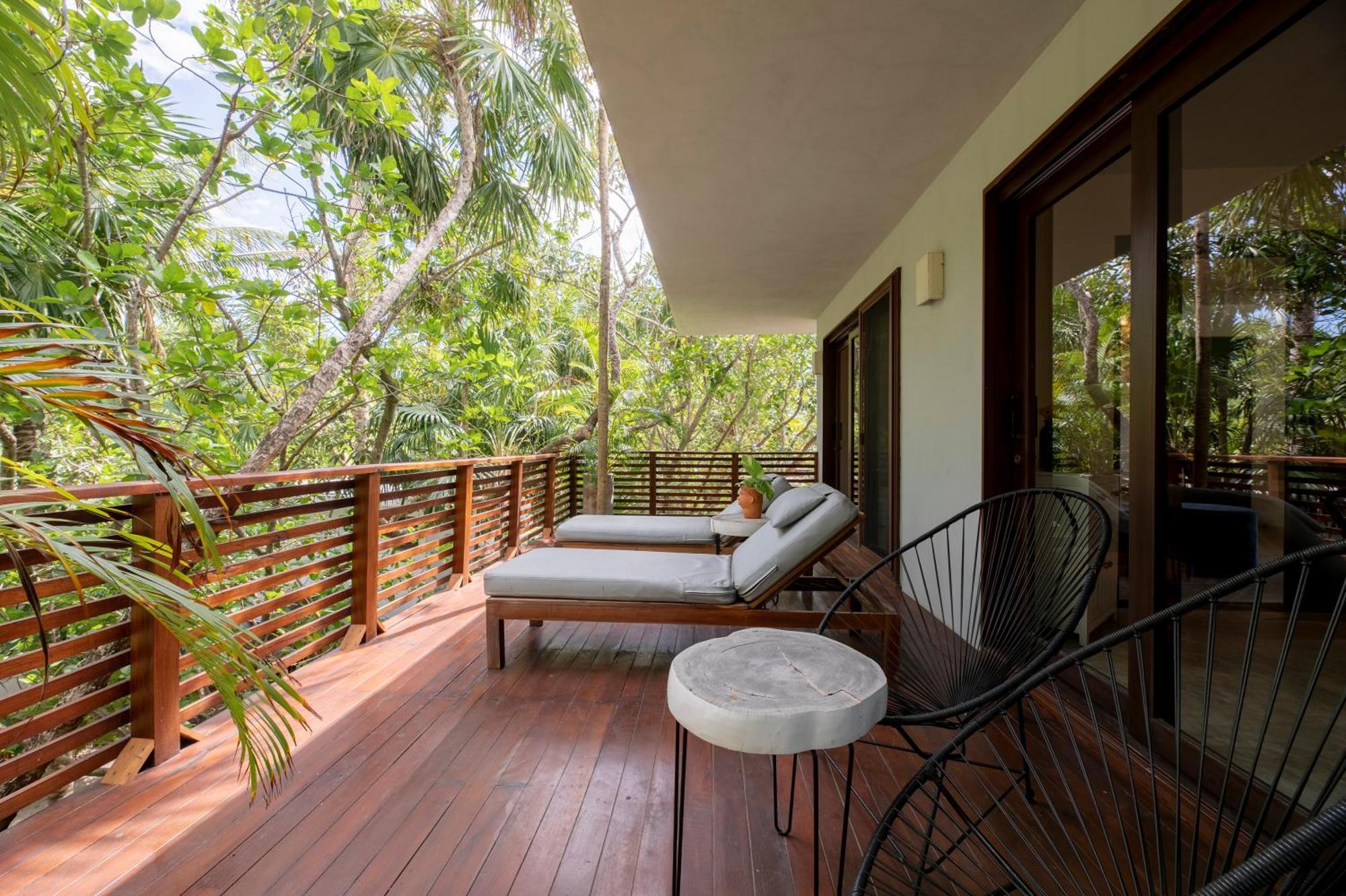 Jungle Suite Balcony
