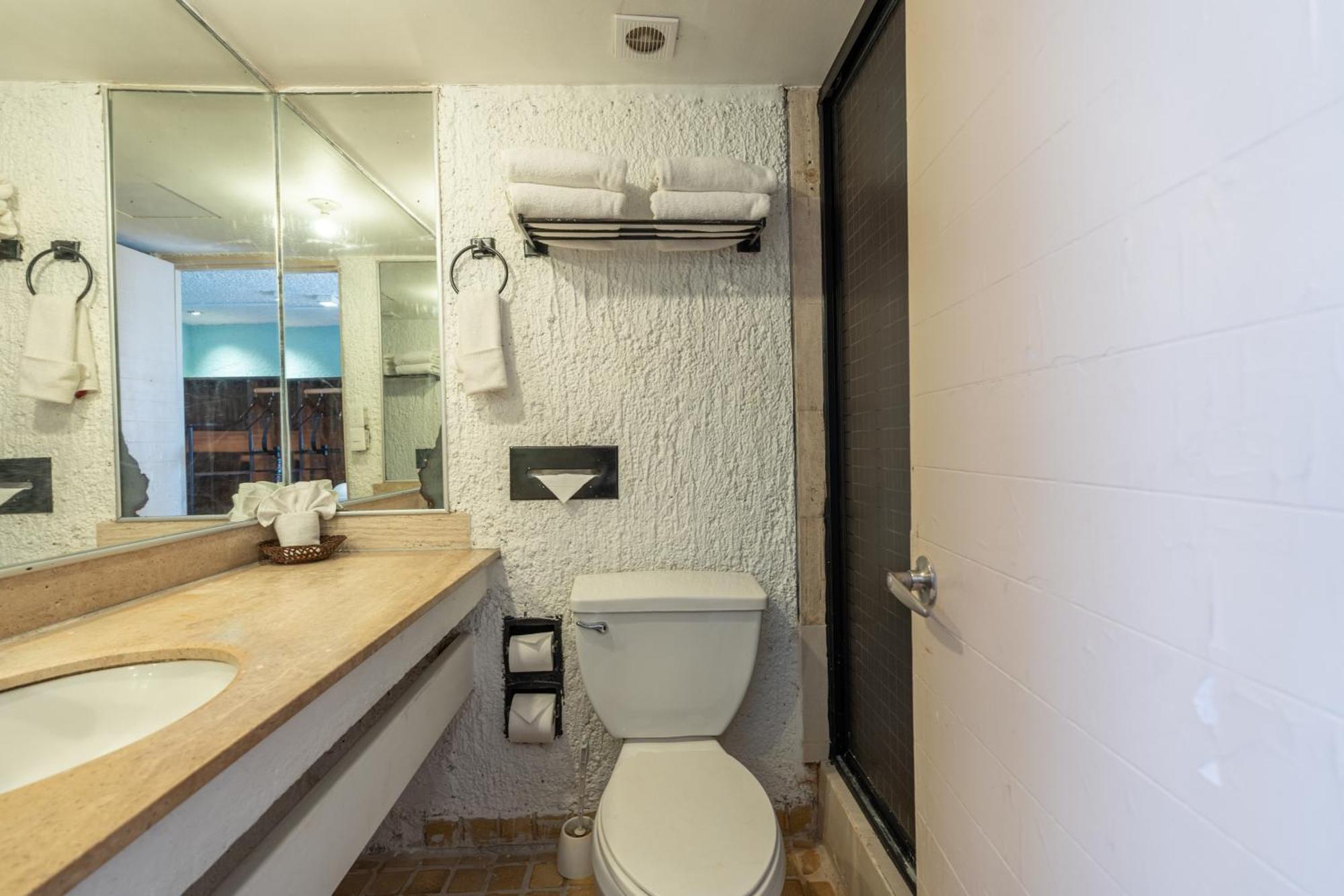 Habitación cuádruple estándar con baño privado