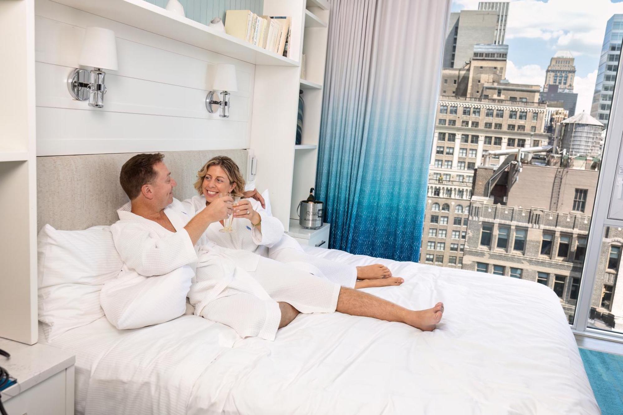 Standard Room One King Bed