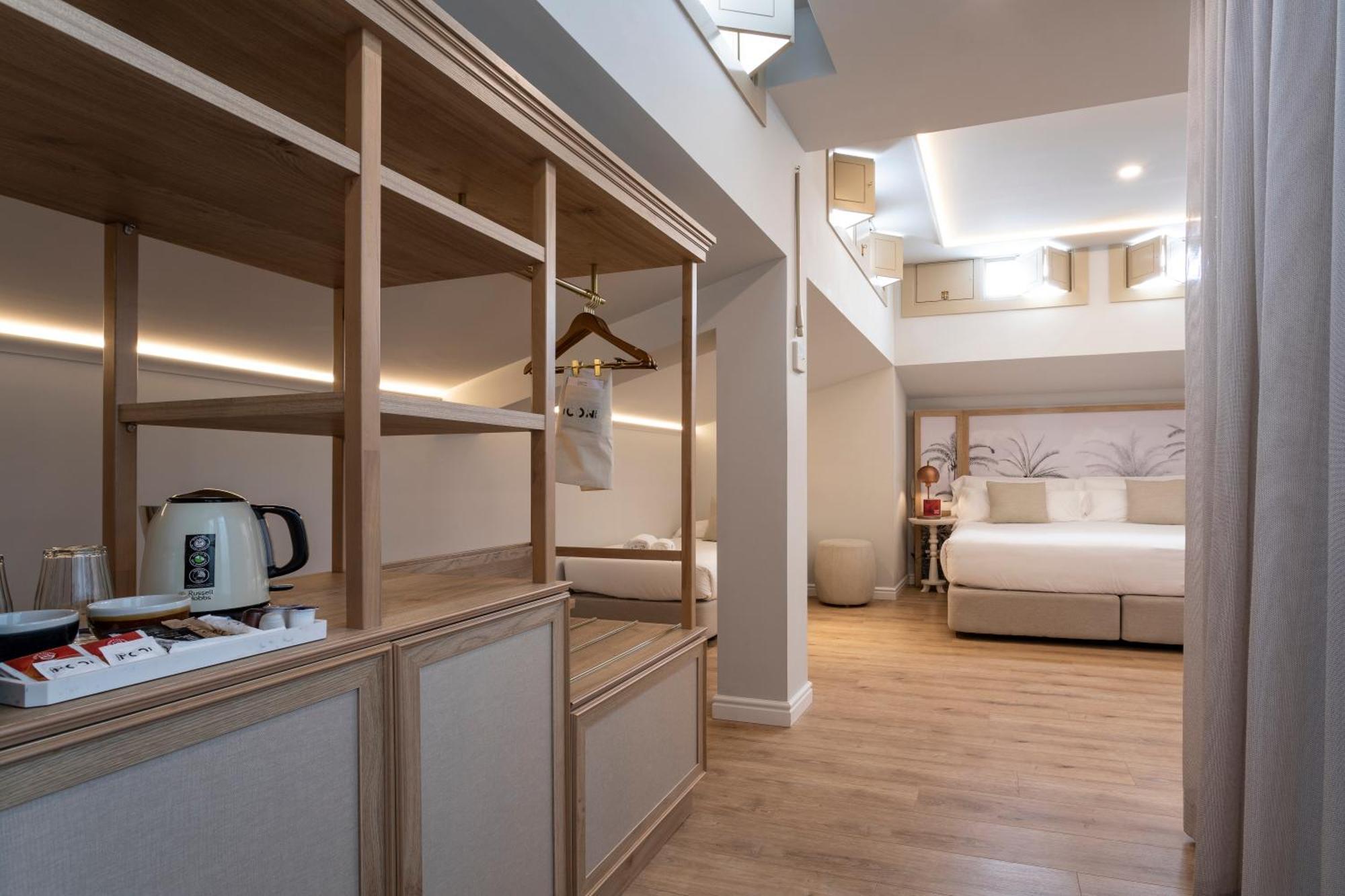 Triple Room Terrace