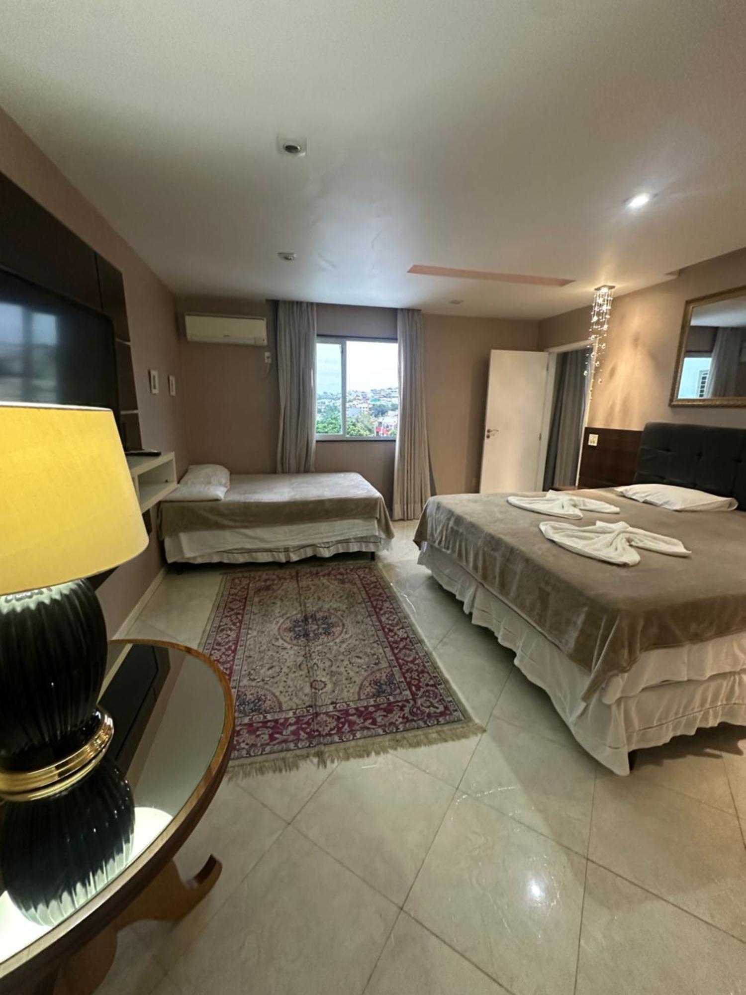 Deluxe Family Suite