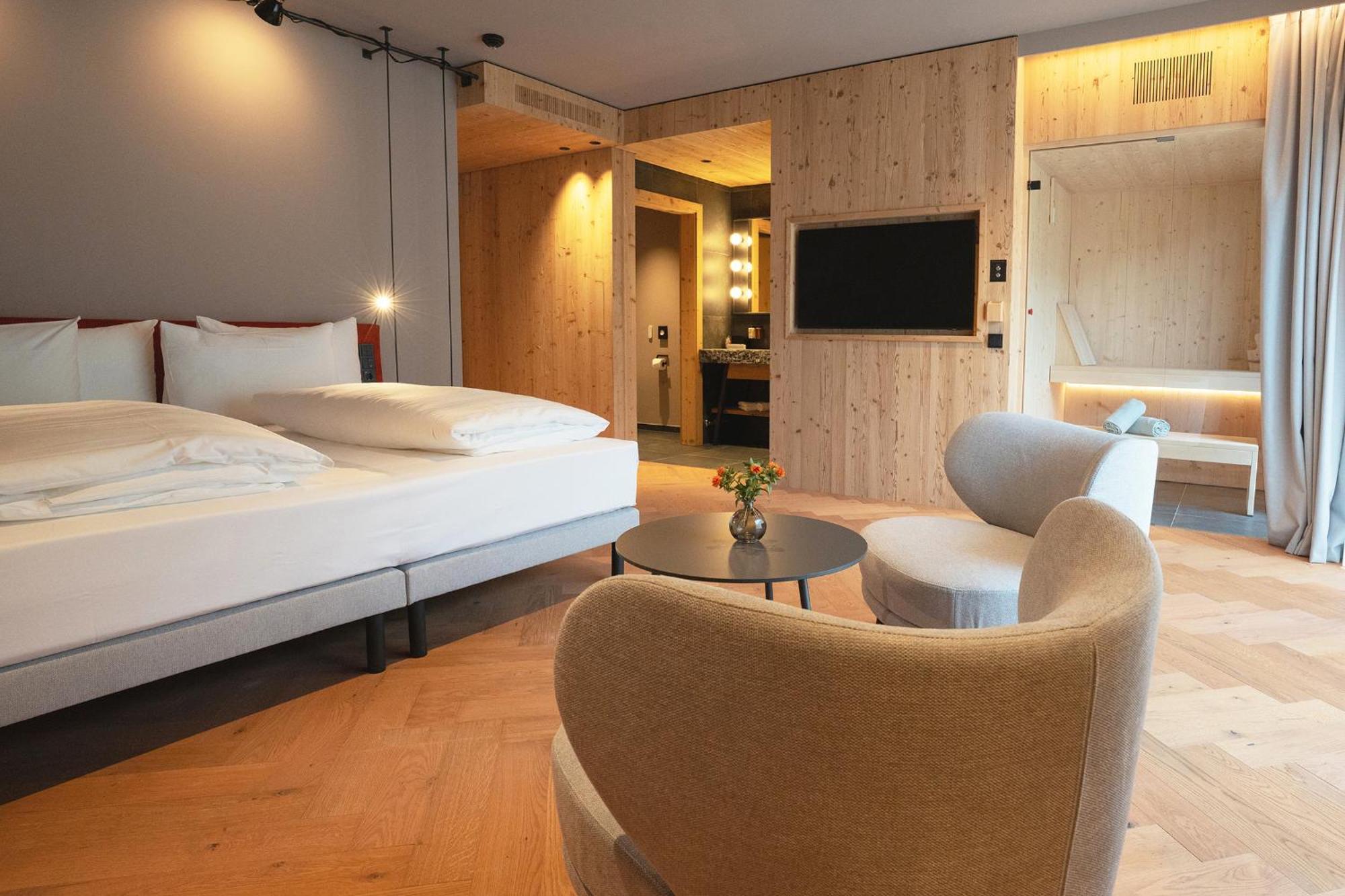 Superior King Room Sauna