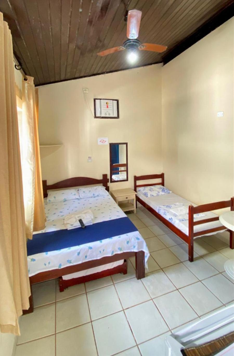 Comfort Triple Room Shower