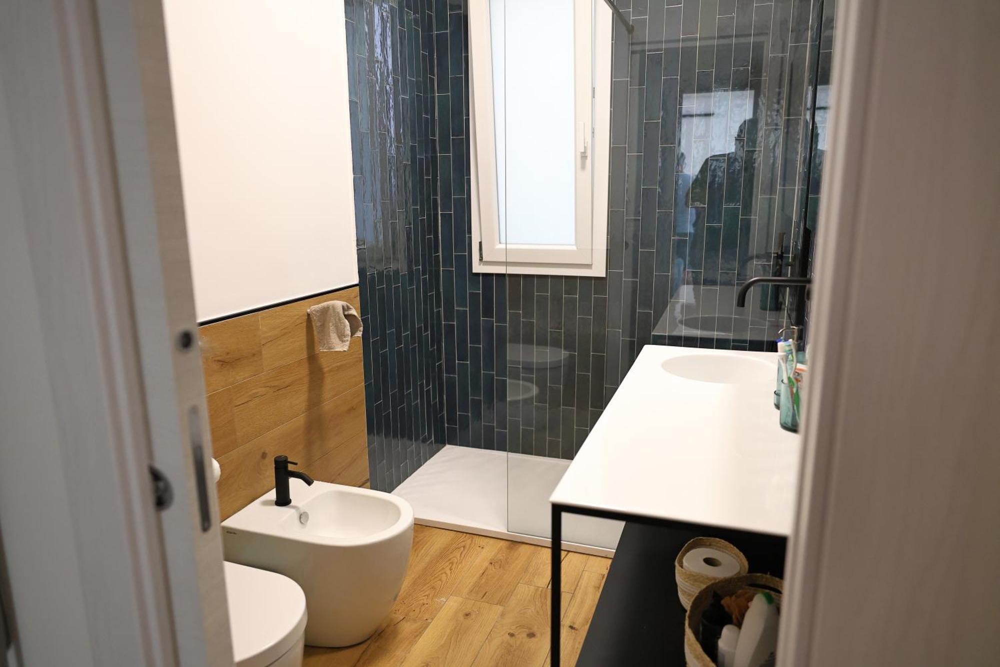 Deluxe One-Bedroom Apartment Garden View