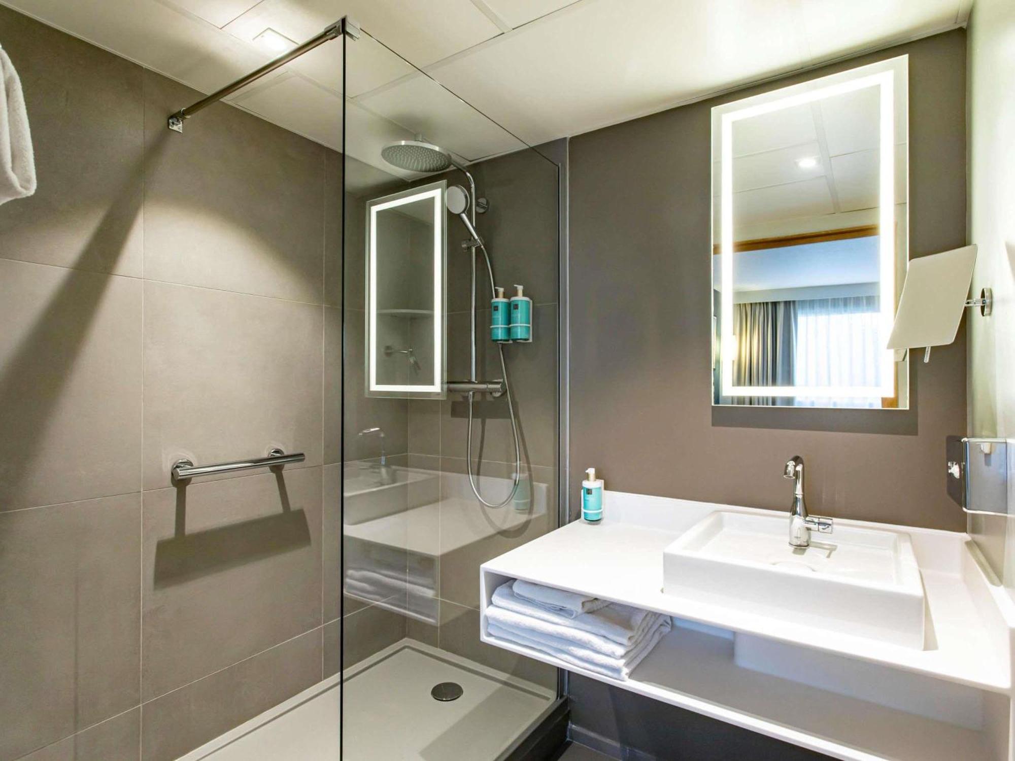 Classic Double Room with Sofa Bed,1704842996:JPEG