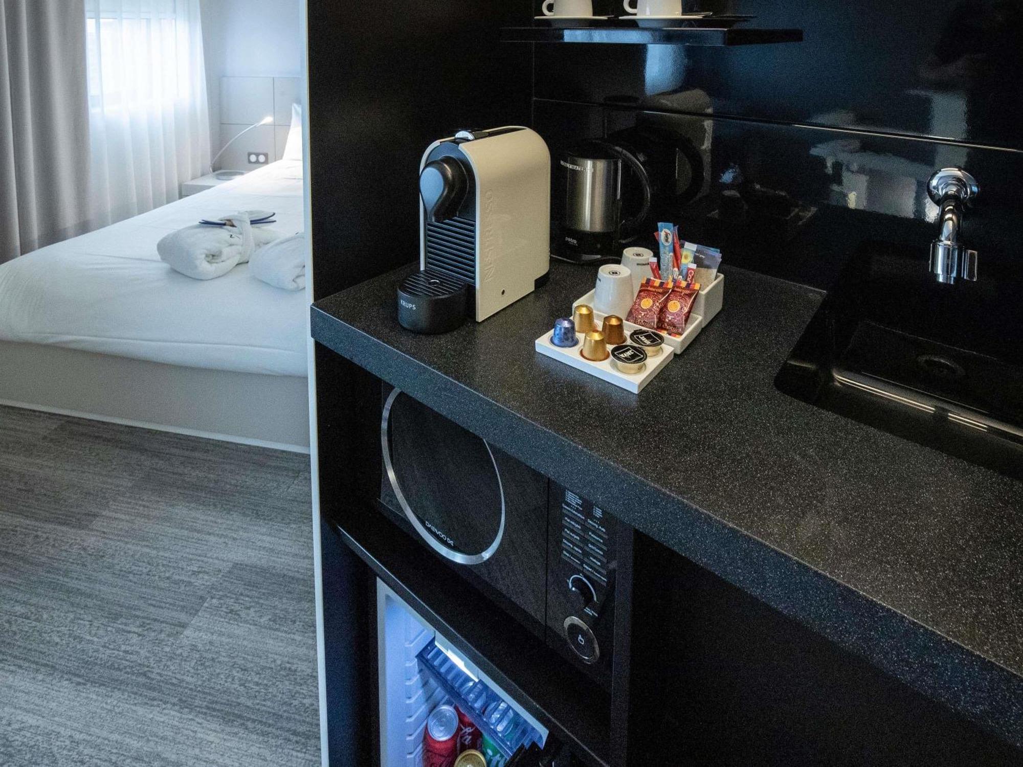 Executive Suite One Double Bed One Single Bed