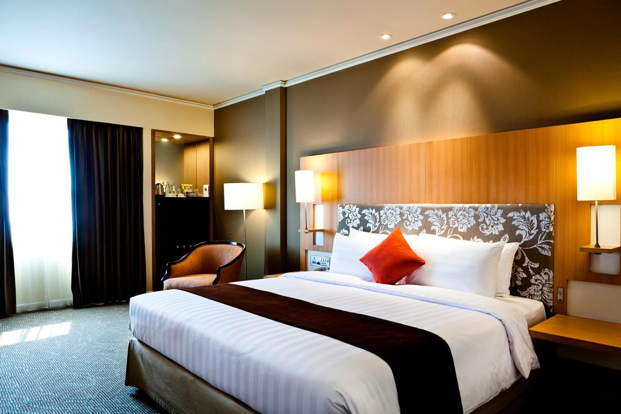 Superior Double or Twin Room City View