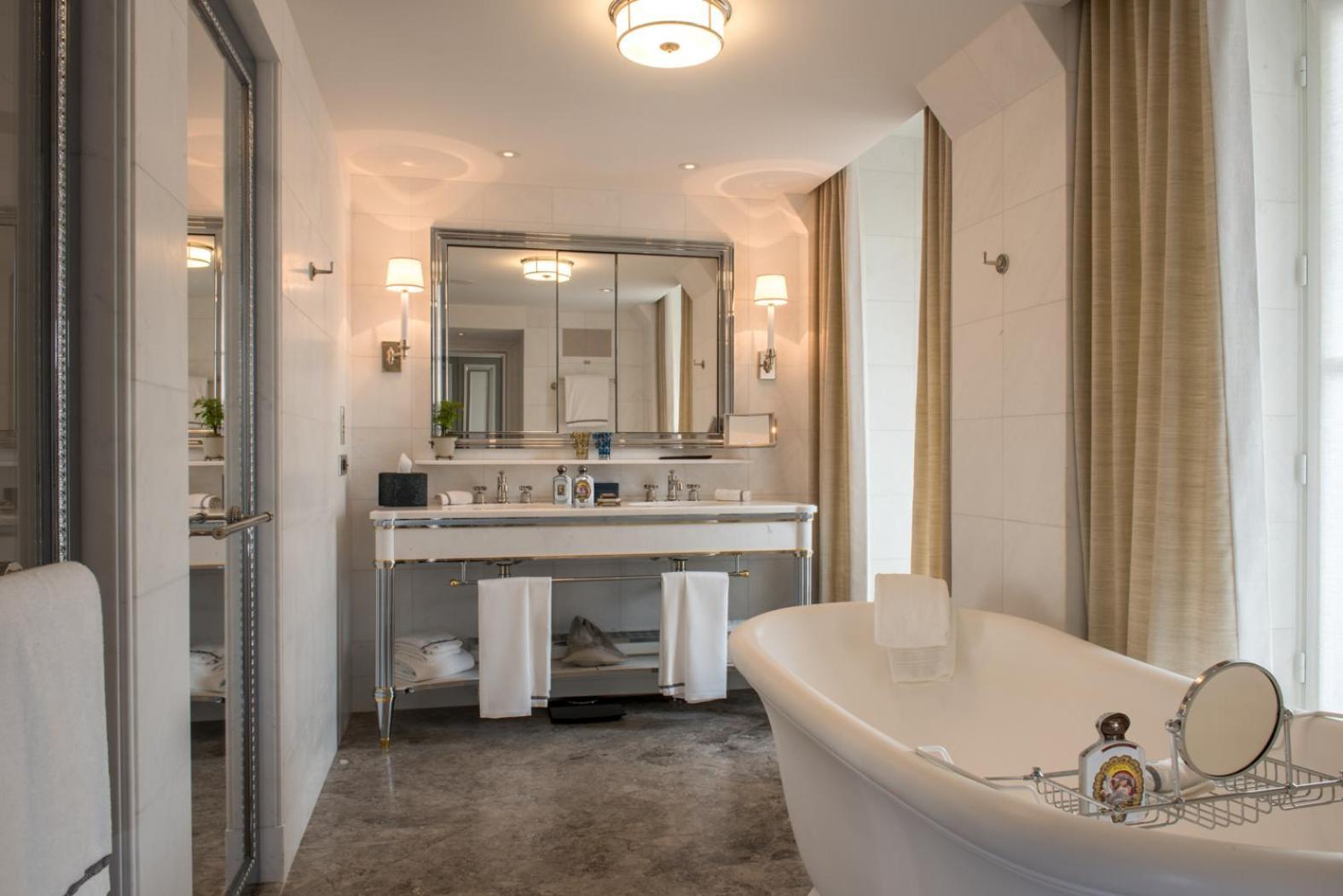 Grand Premier King Room