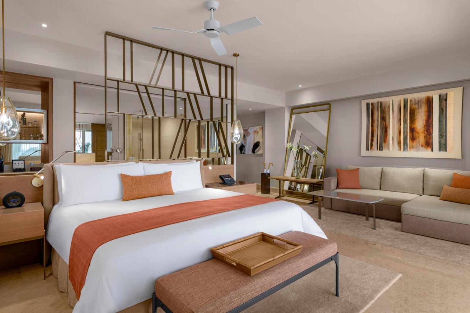 Grand Class Suite Ocean Front