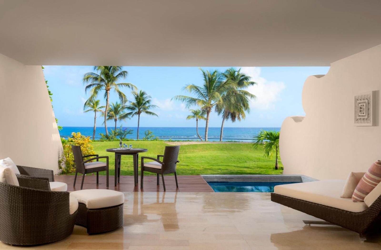 Grand Class Suite Ocean Front
