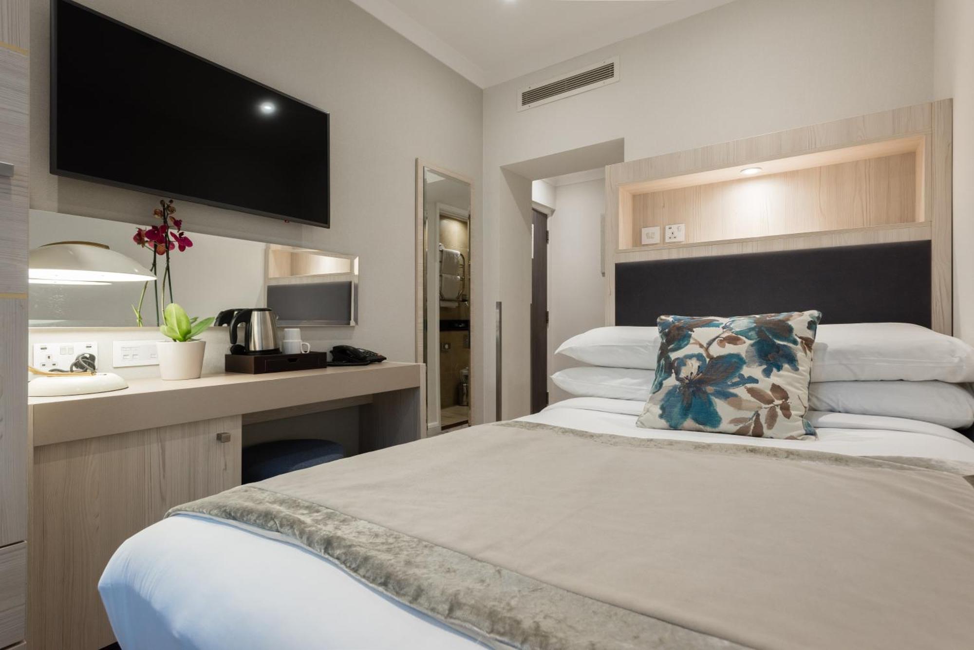 Small Double Room