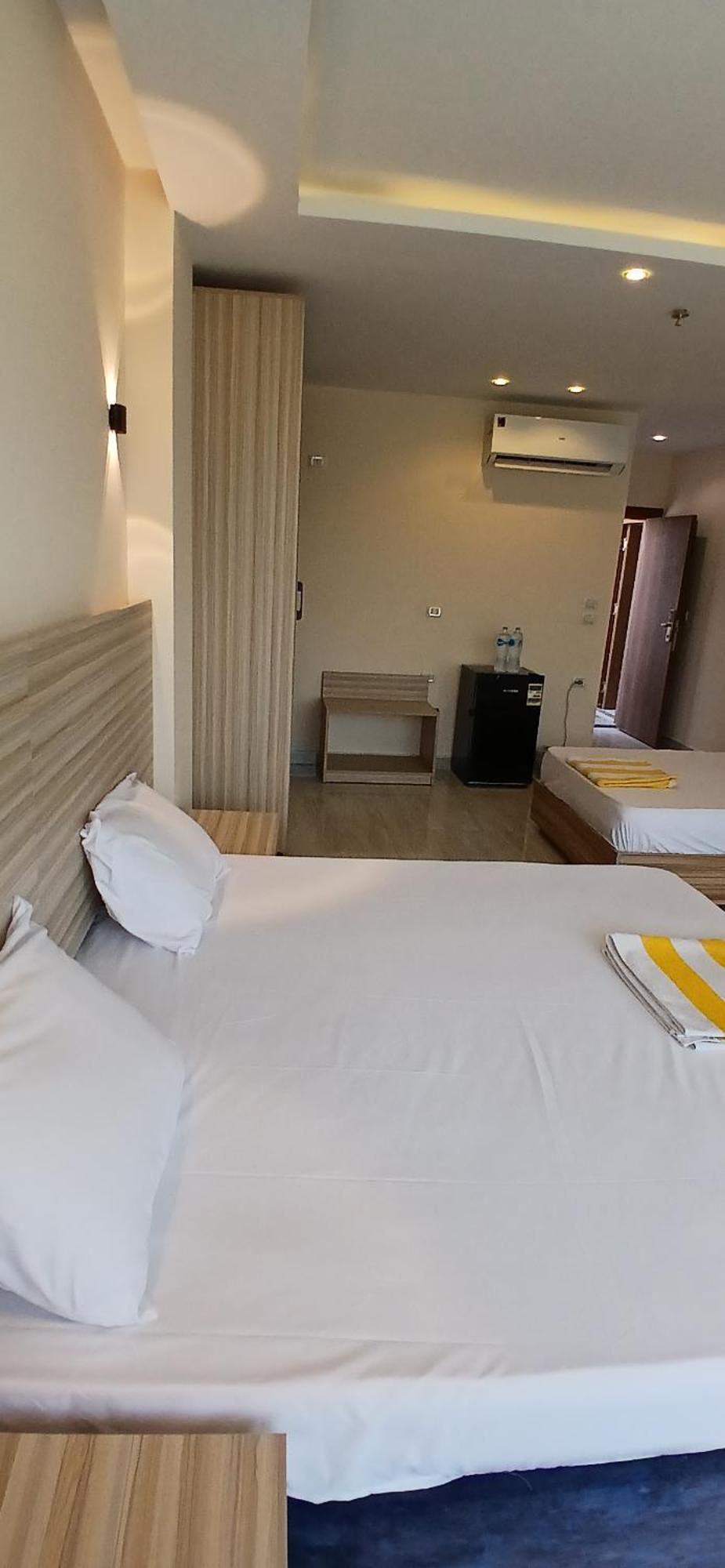 Queen Room Pool View