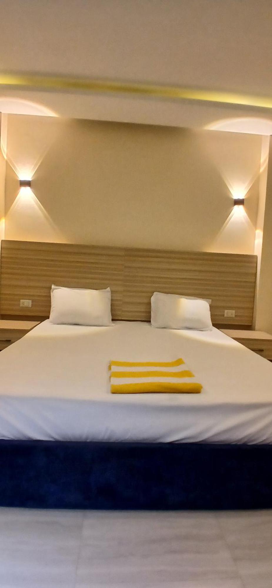 Queen Room Pool View