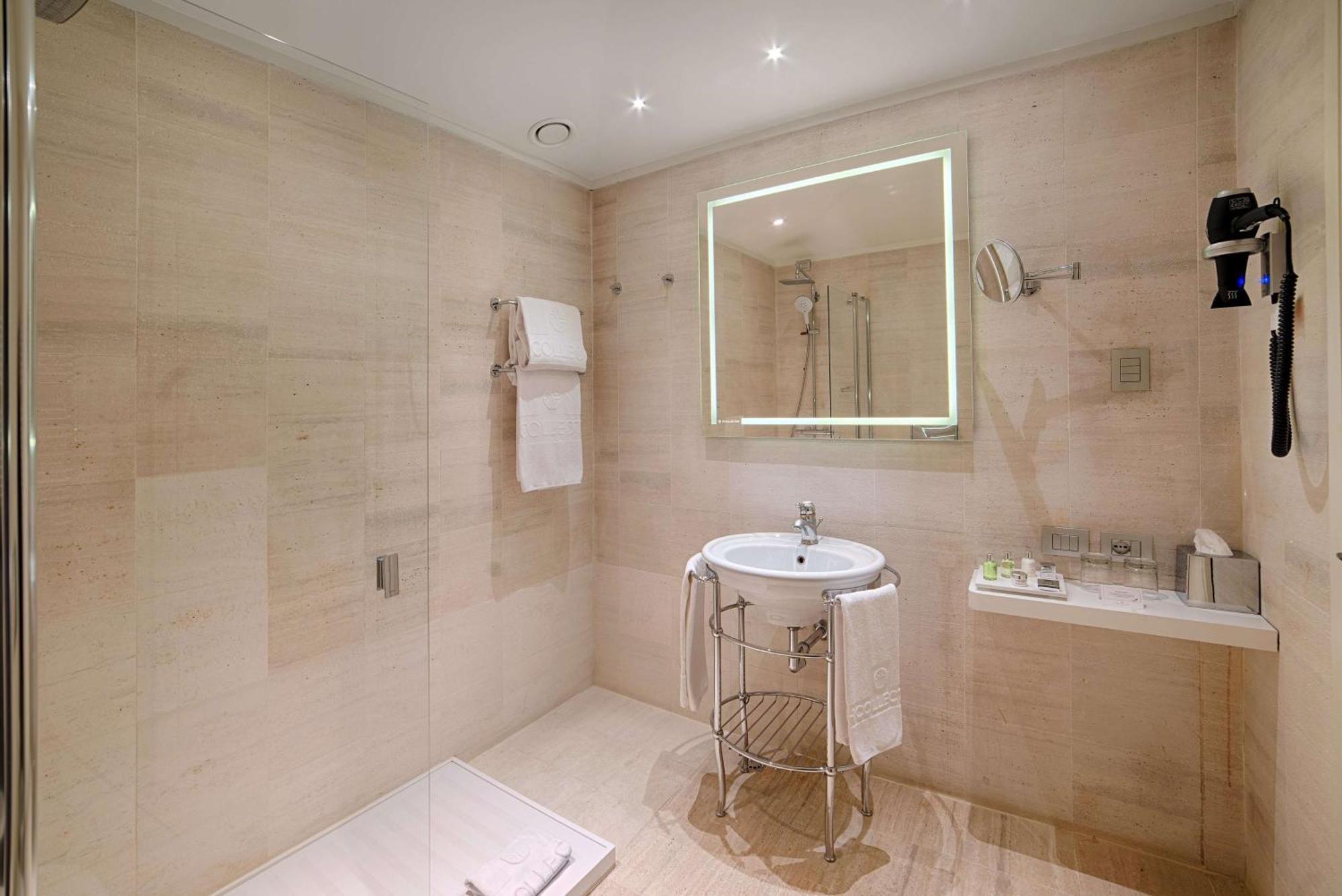 Superior Double or Twin Room XL