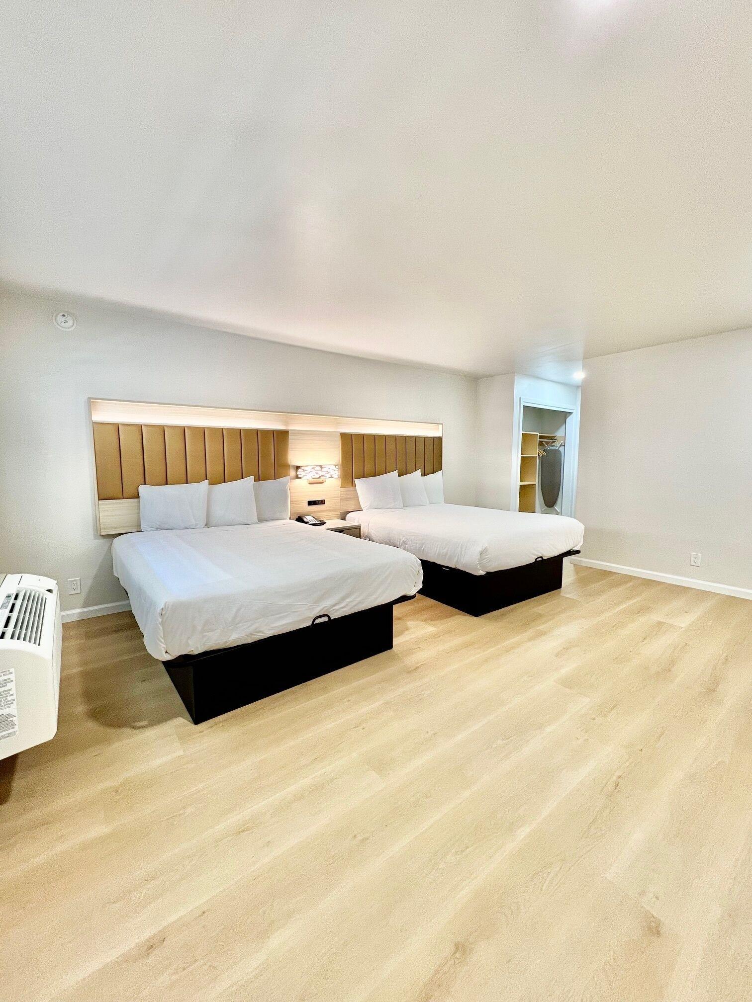 Queen Room Two Queen Beds Non-Smoking