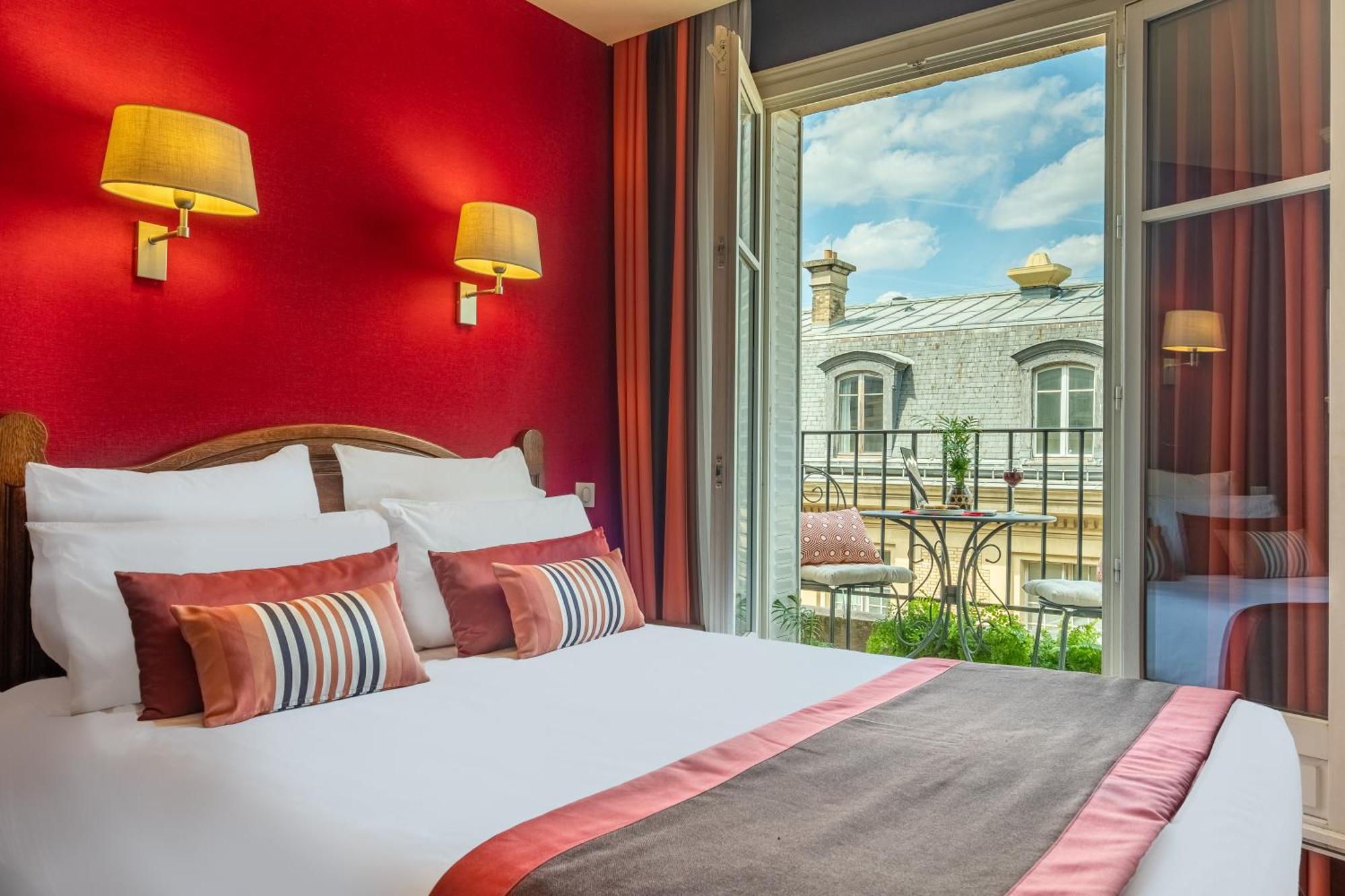 Balcony Room