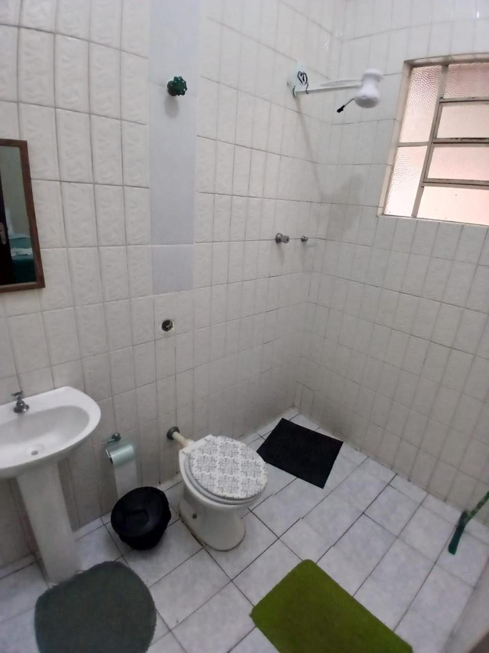 Quarto Triplo Básico