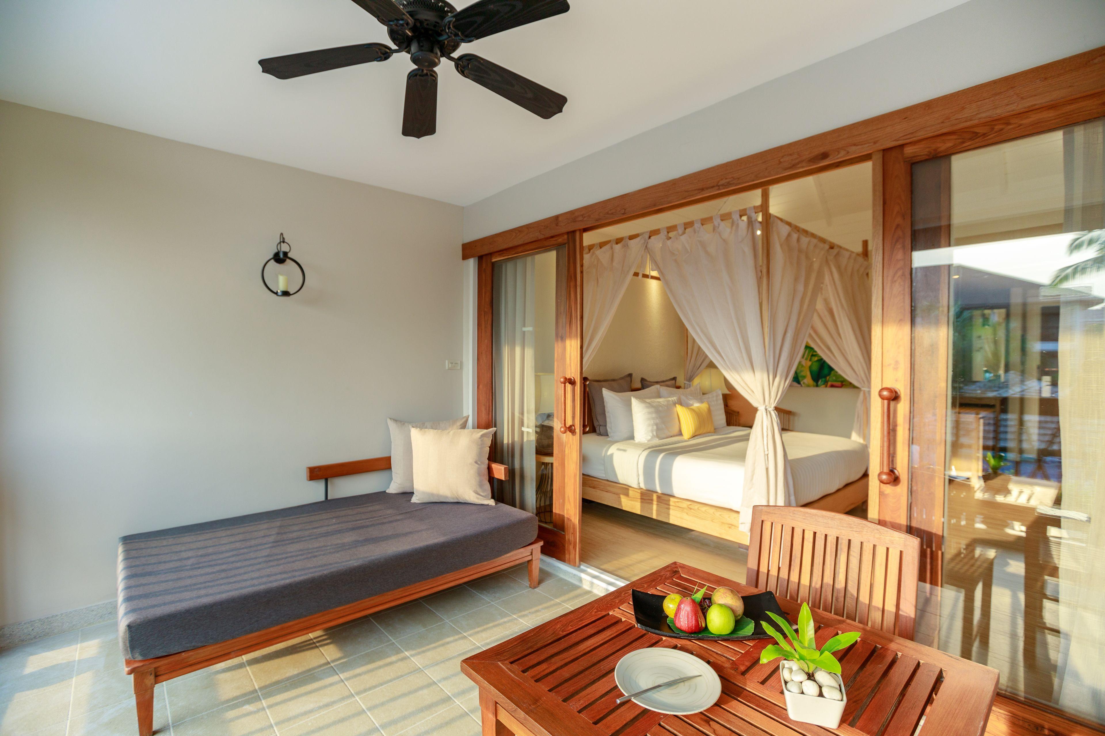 Tropical Canopy Room