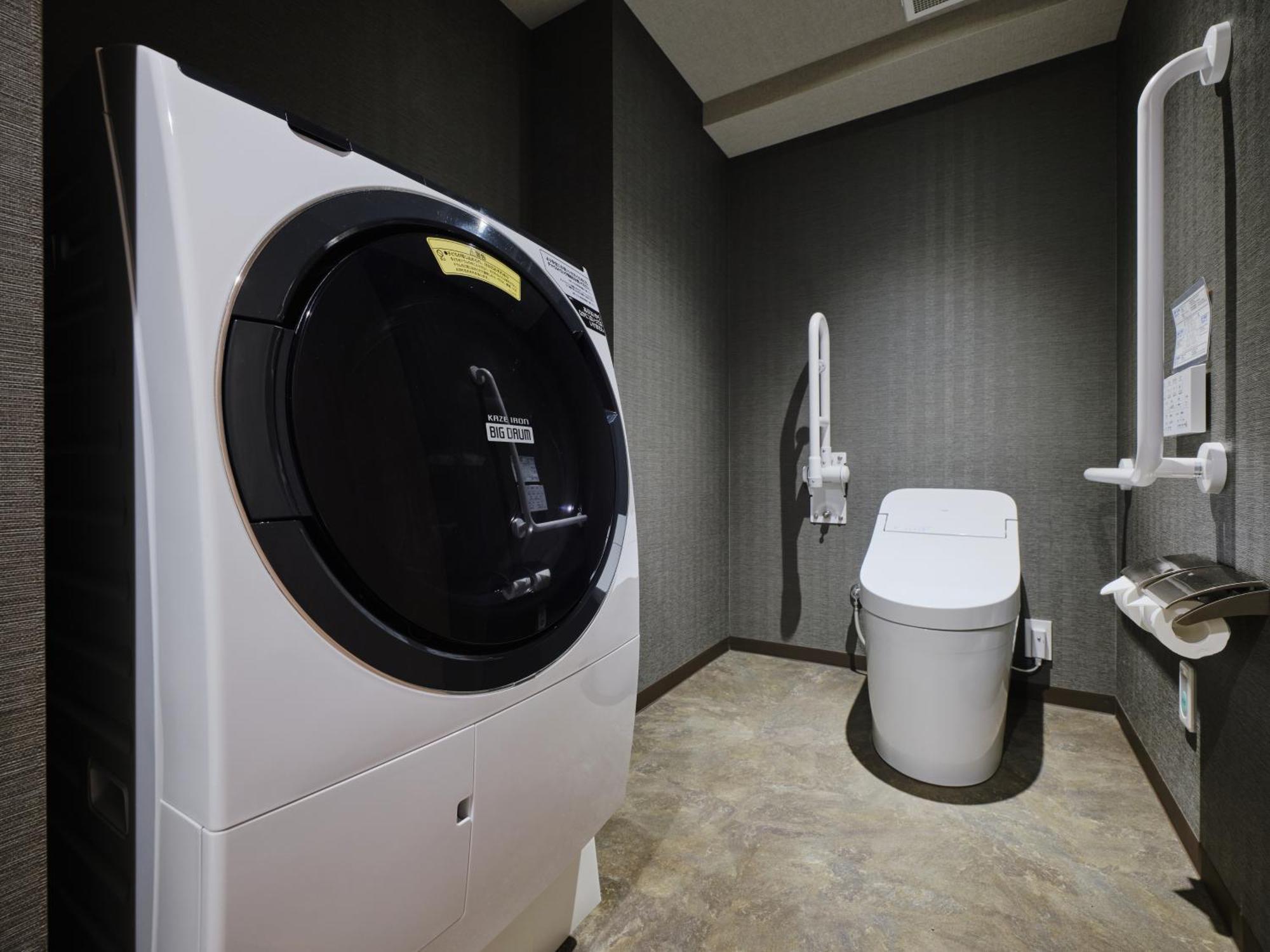 Universal King Room Washing Machine