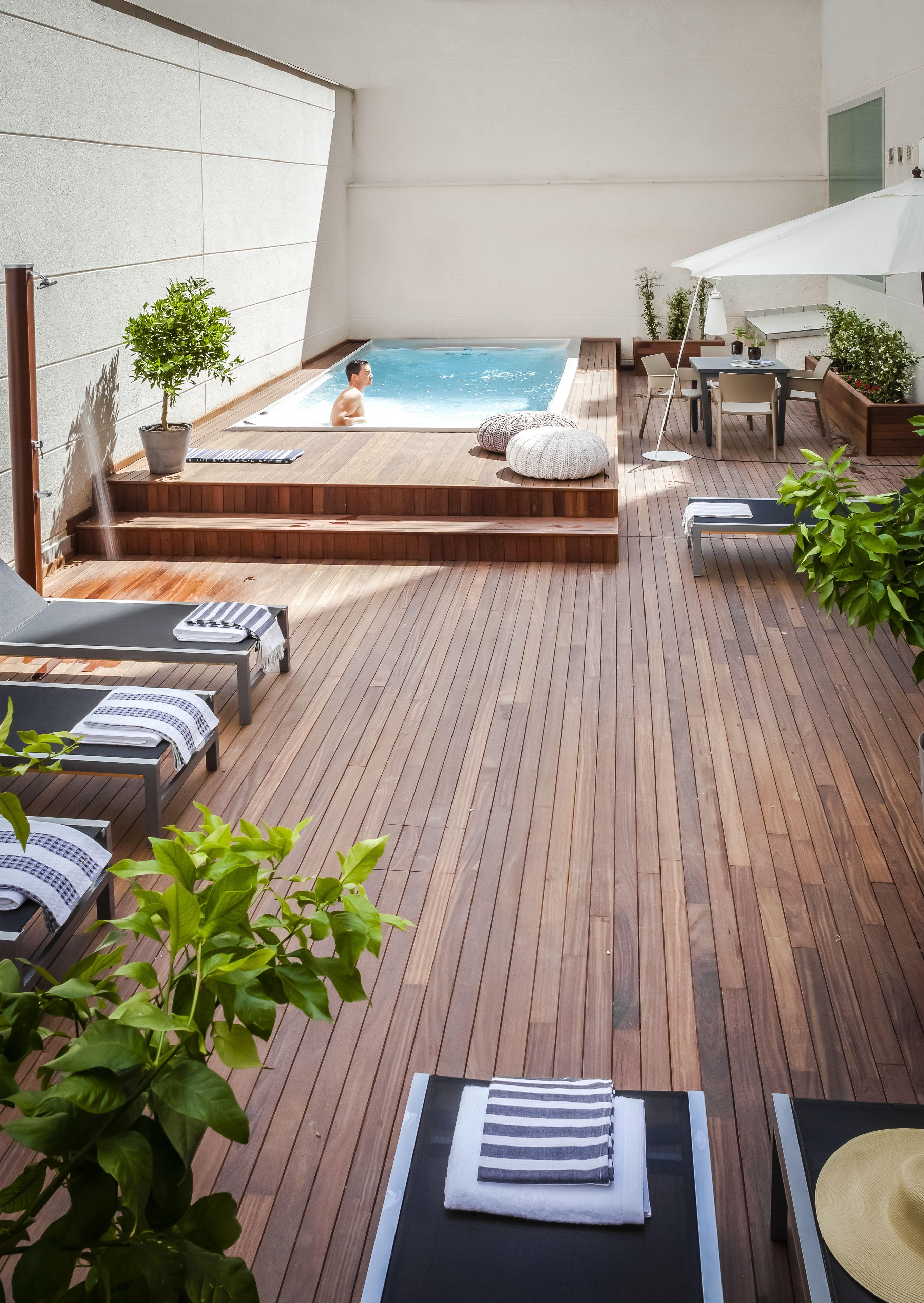 One-Bedroom Apartment Terrace