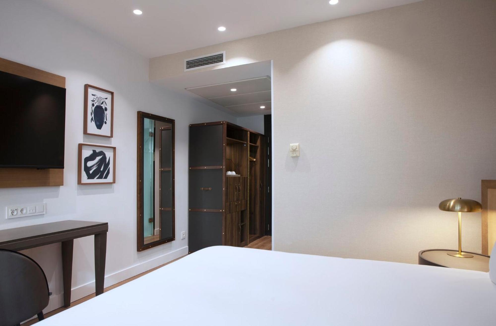 Standard Room,1722956171:JPEG
