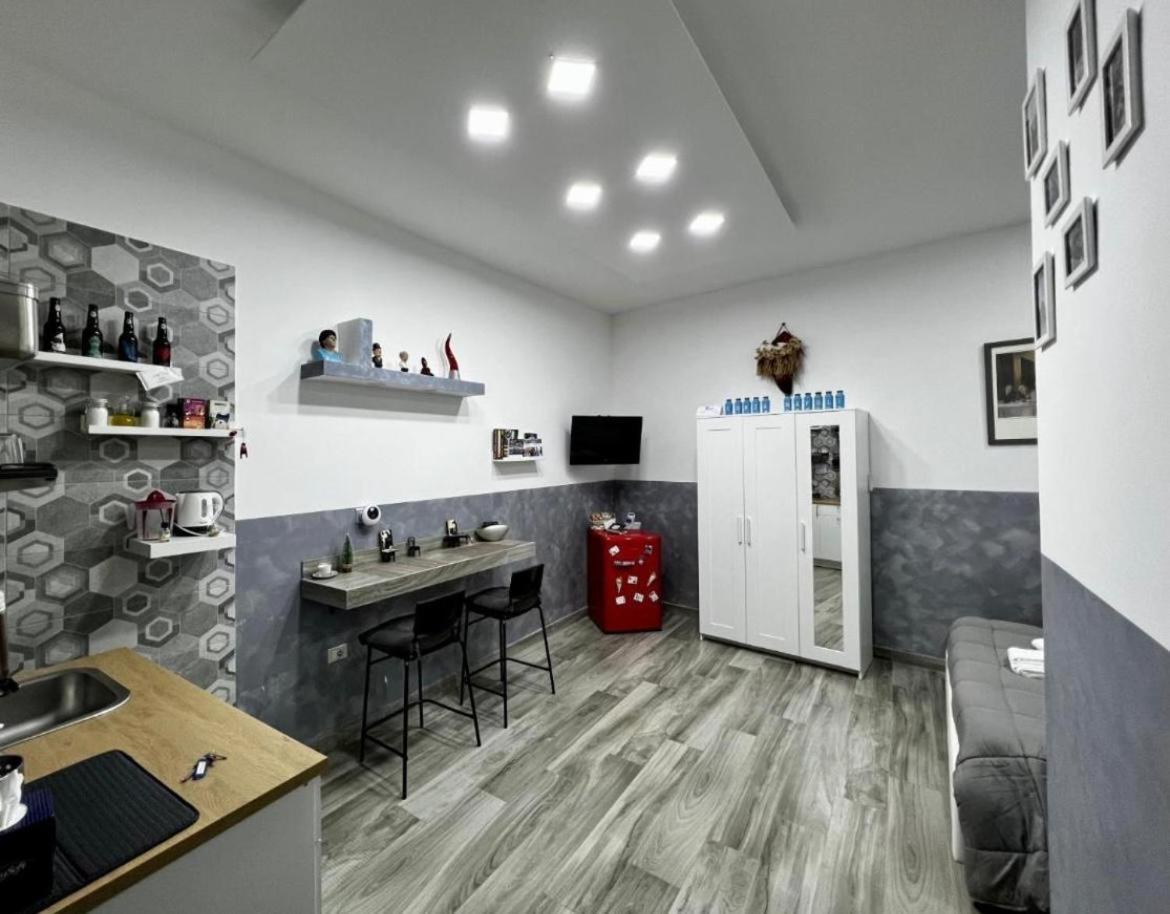 Deluxe Queen Studio