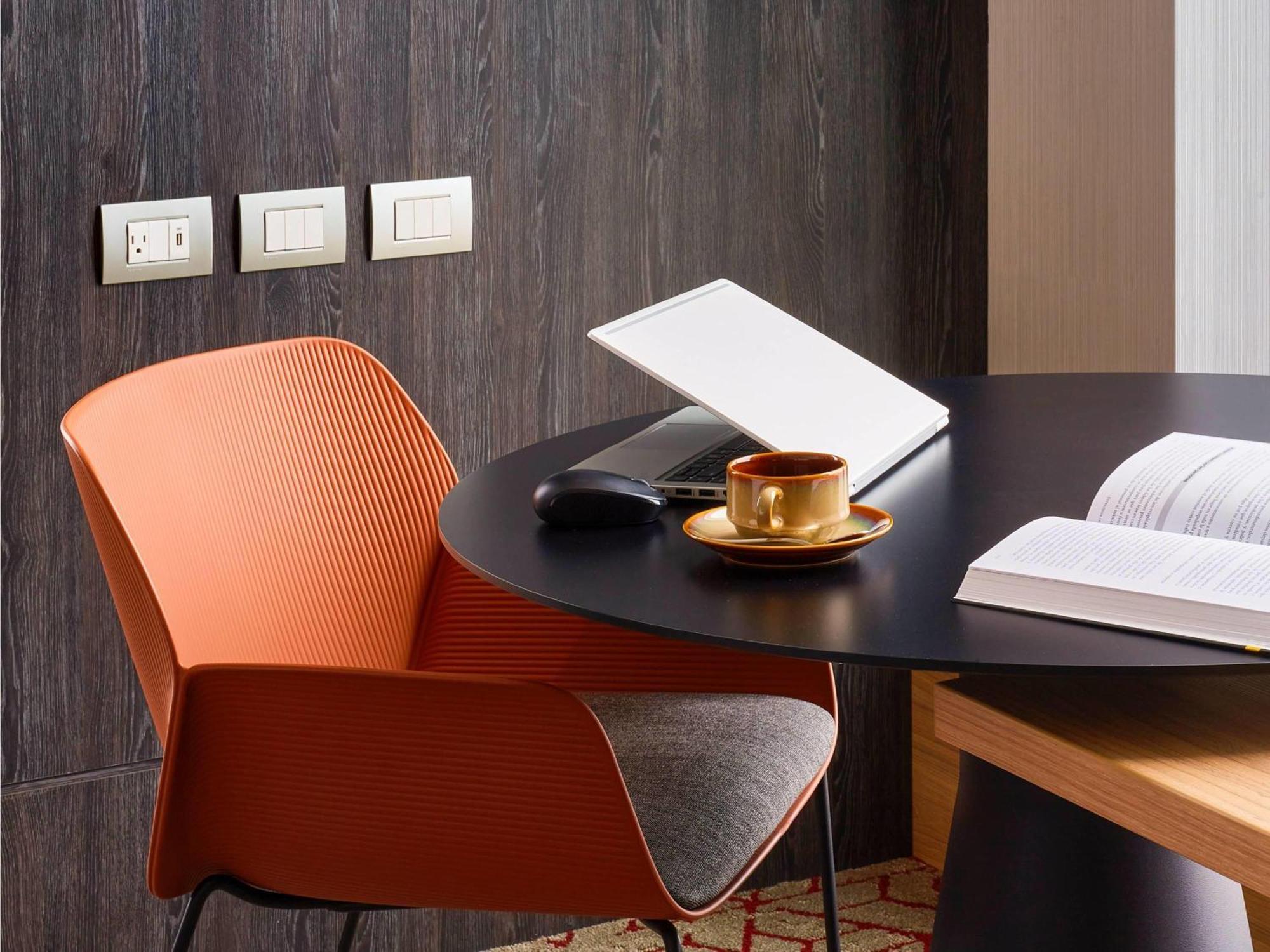 Habitación Doble Superior con 2 camas dobles - Adaptada para personas con movilidad reducida