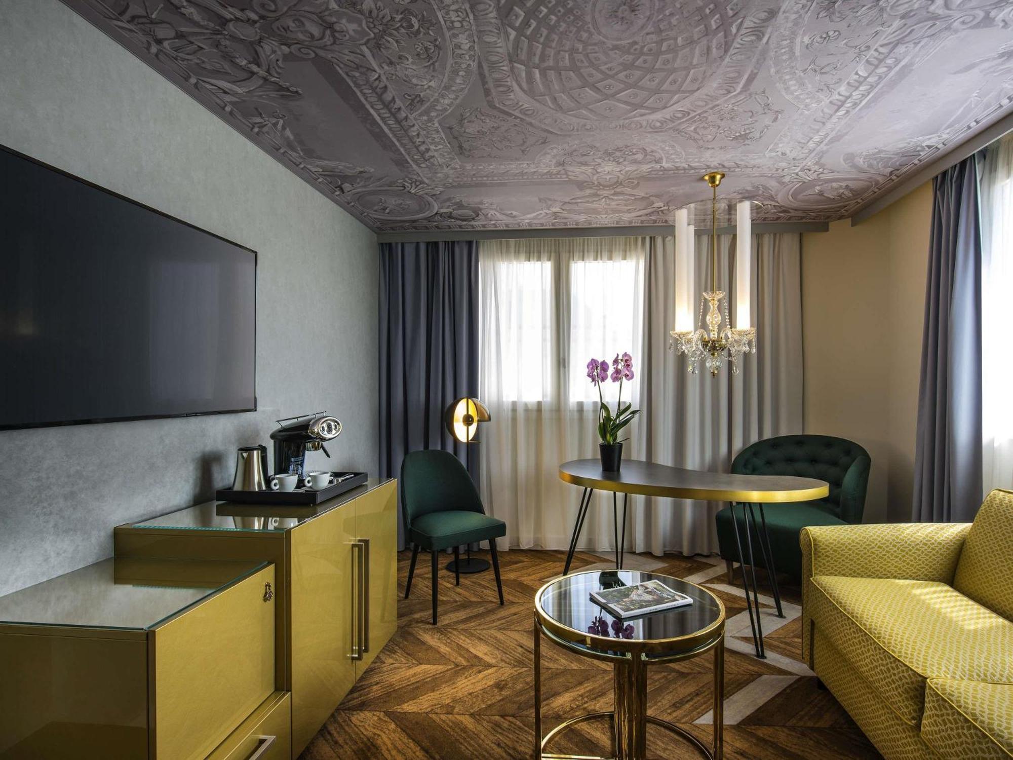 Junior Suite