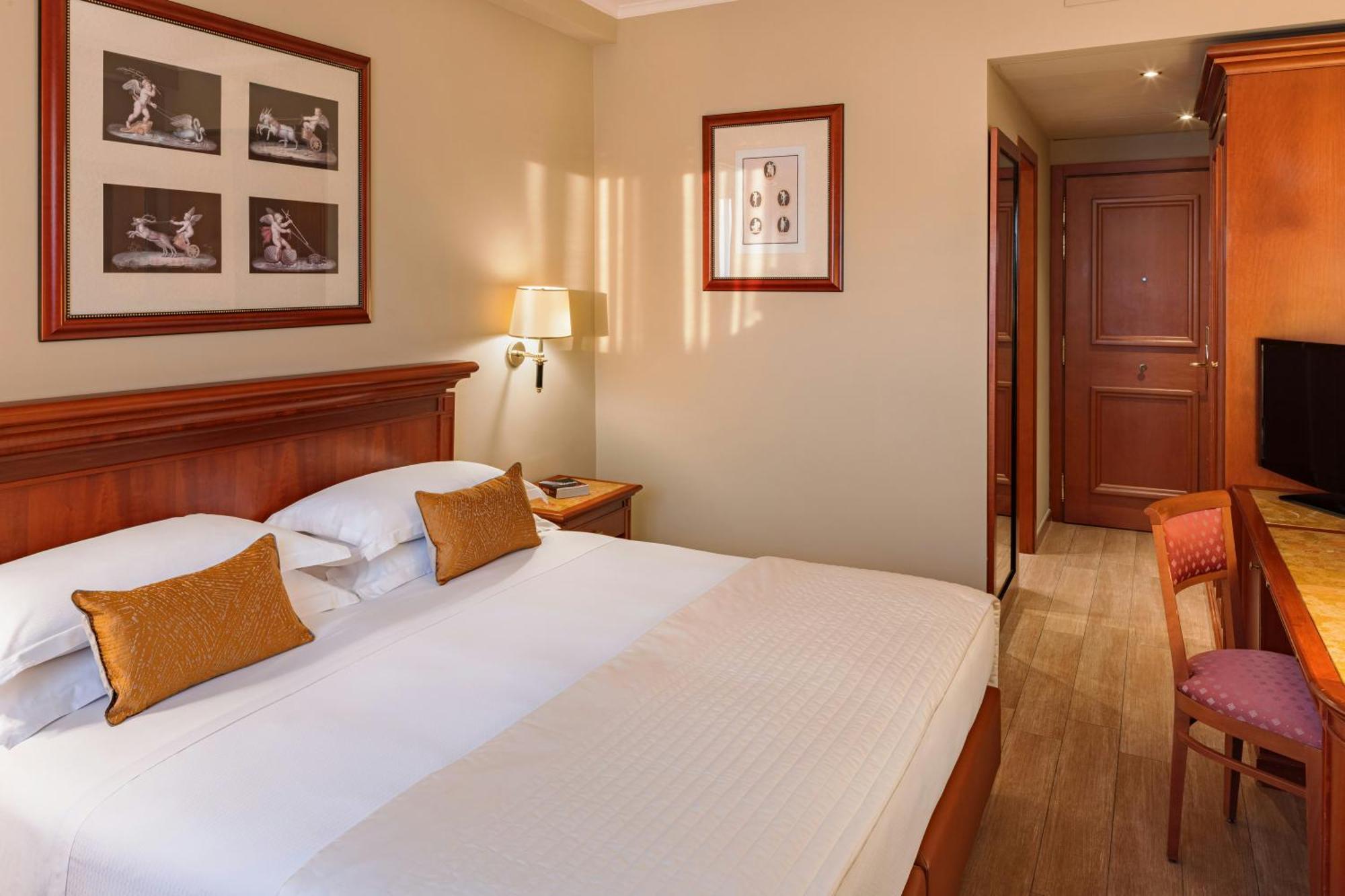 Classic Double Room