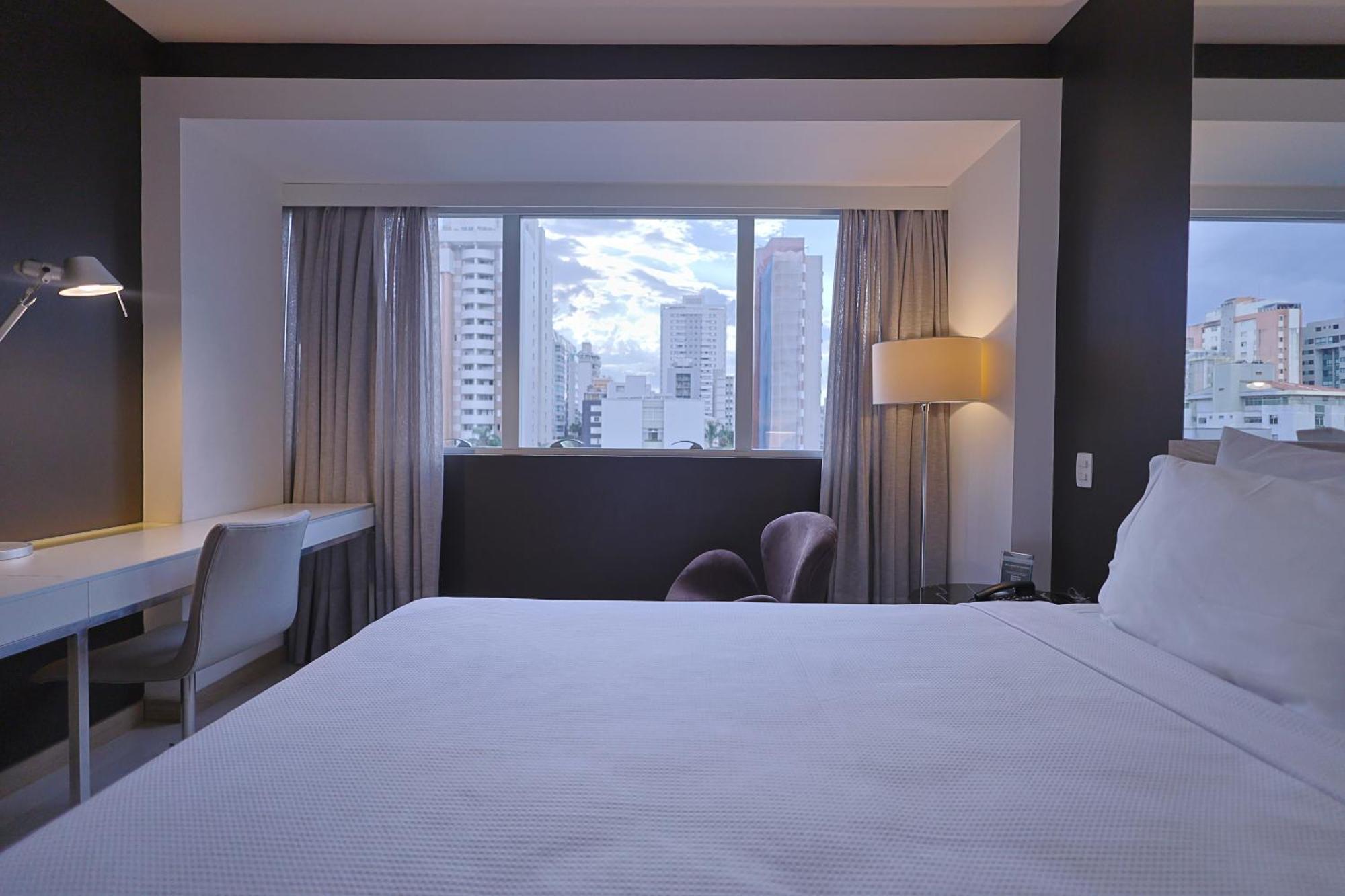 Luxo com Cama King Não Fumantes