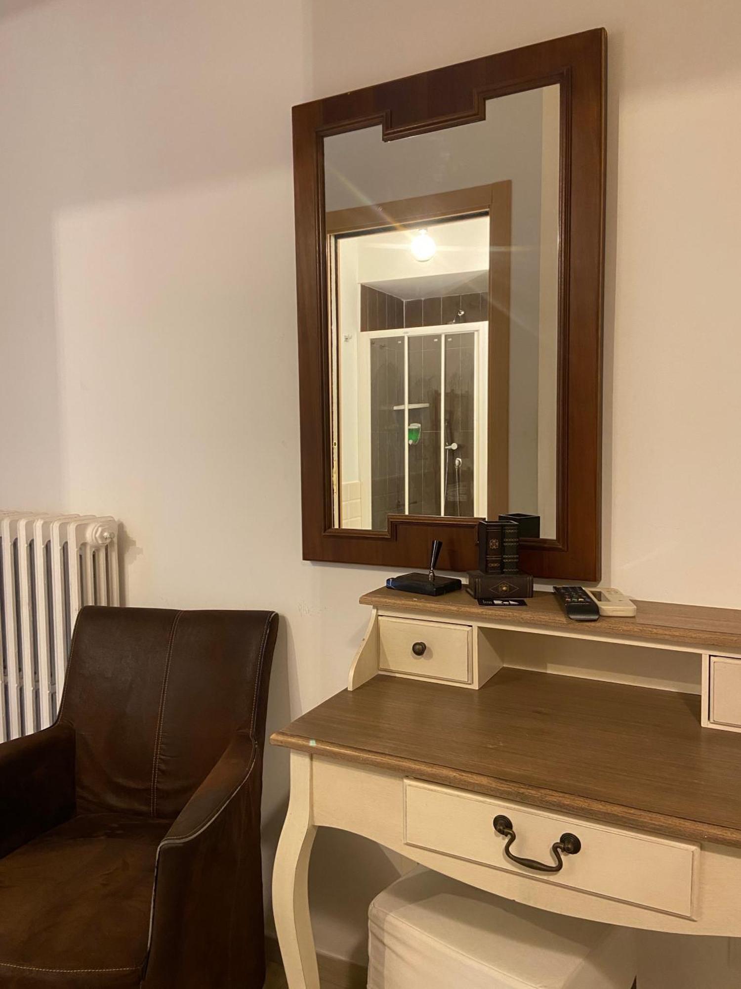 Double Room Private Bathroom