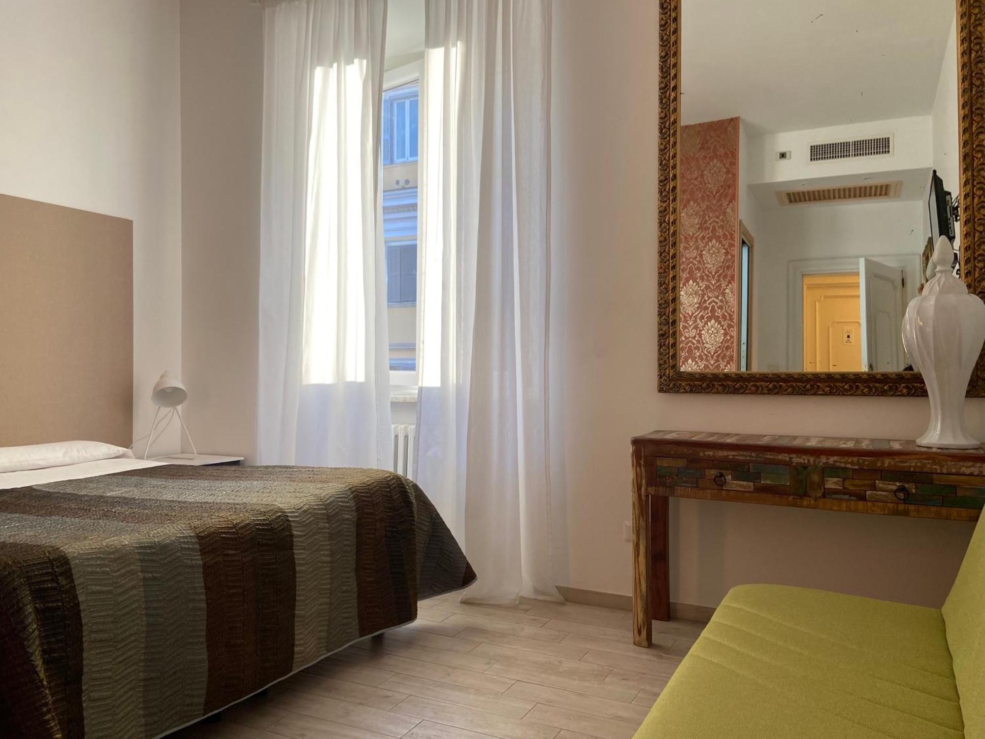 Double Room Private Bathroom