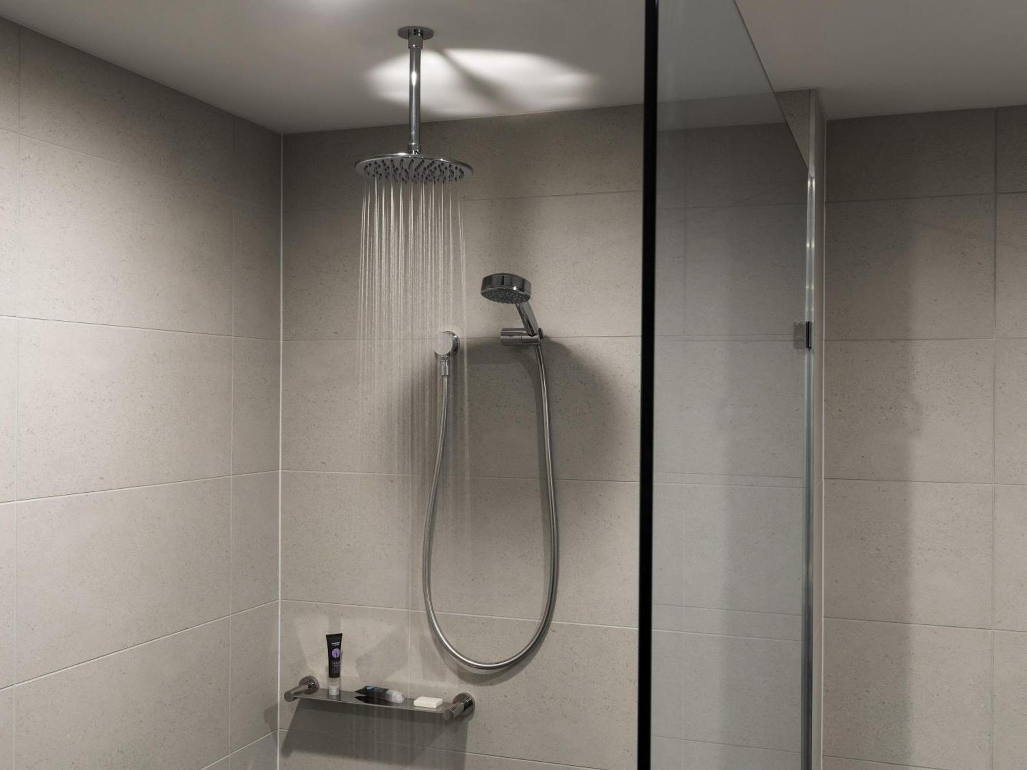 Chambre Supérieure avec 2 Lits Doubles