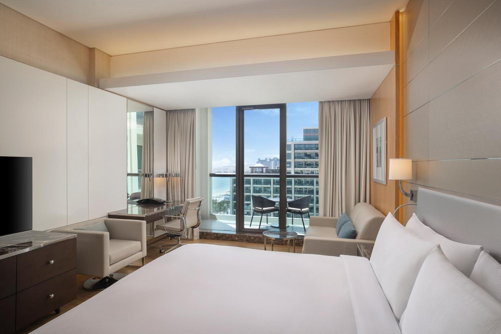 Deluxe King Room Balcony Sea View