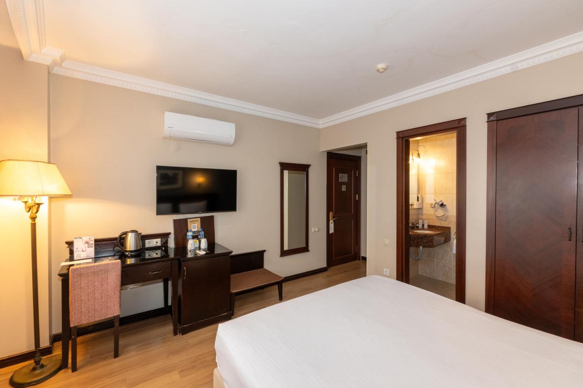 Standard Double Room,1739363231:JPEG