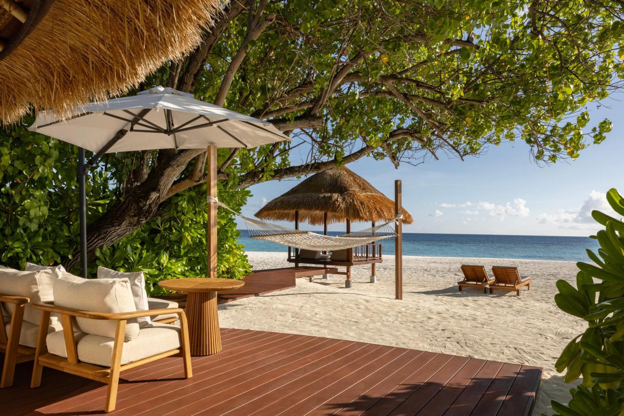 Beachfront Sunset View Pool Villa