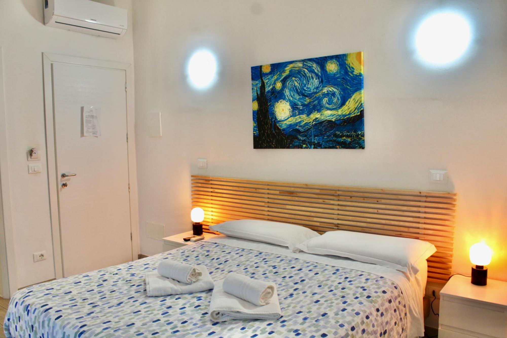 Double Room Private Bathroom