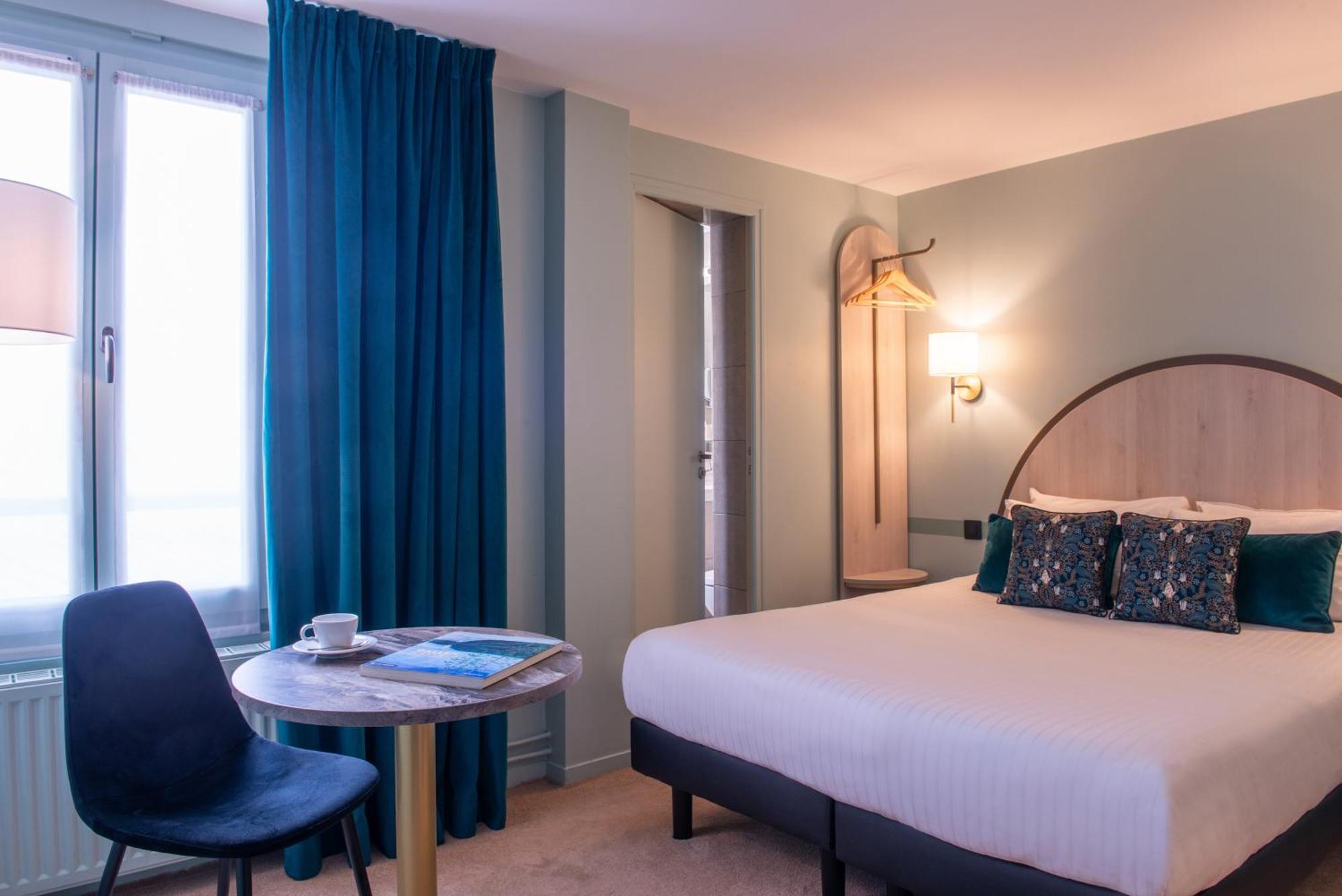 Courtyard Superior Room
