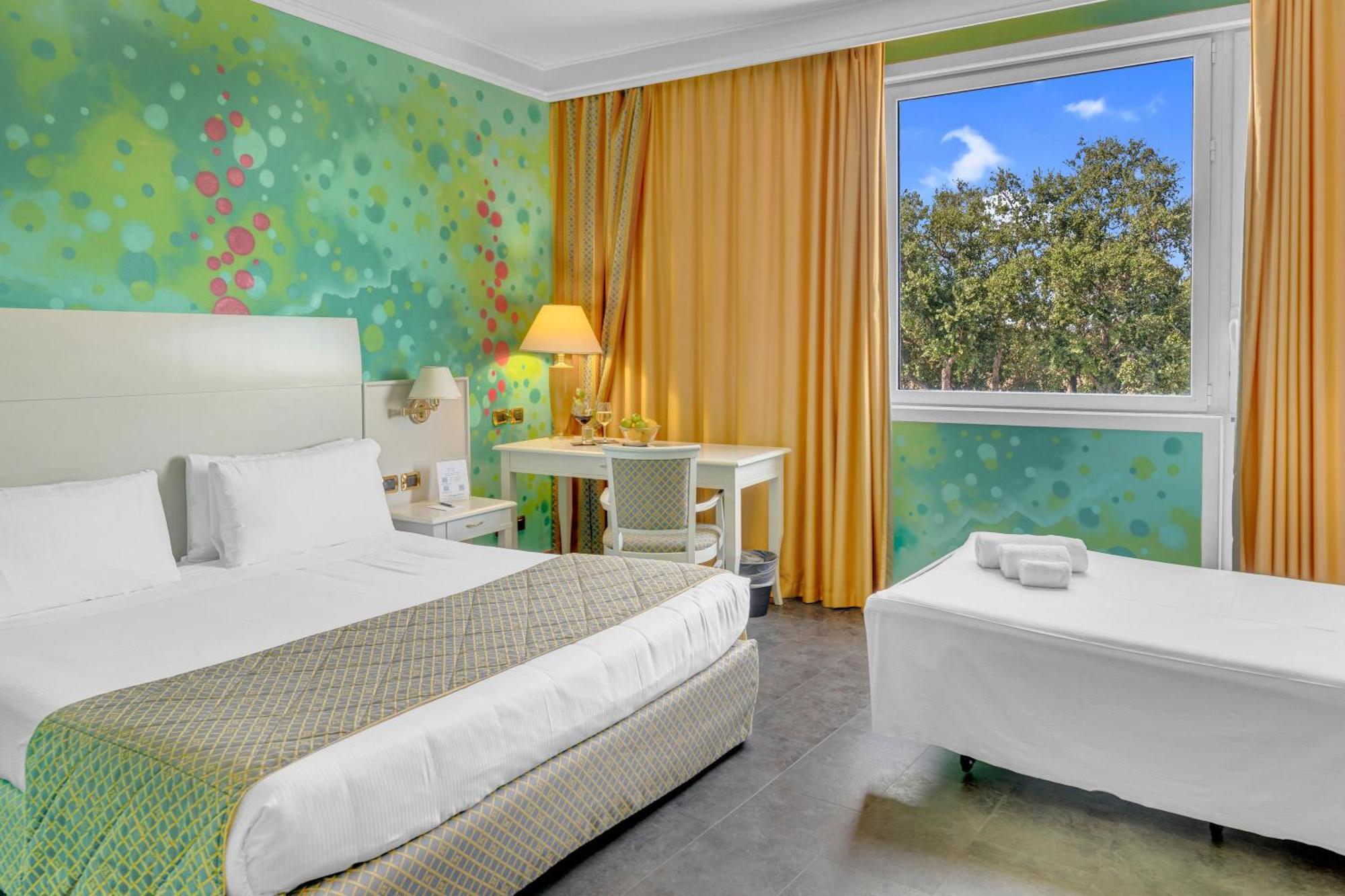 Triple Room