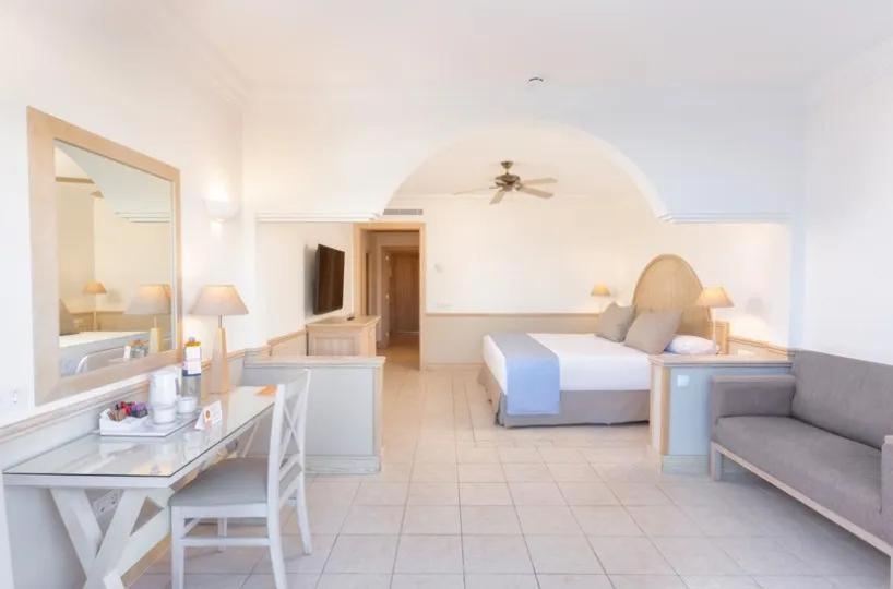 Gold Level Senior Suite Ocean View