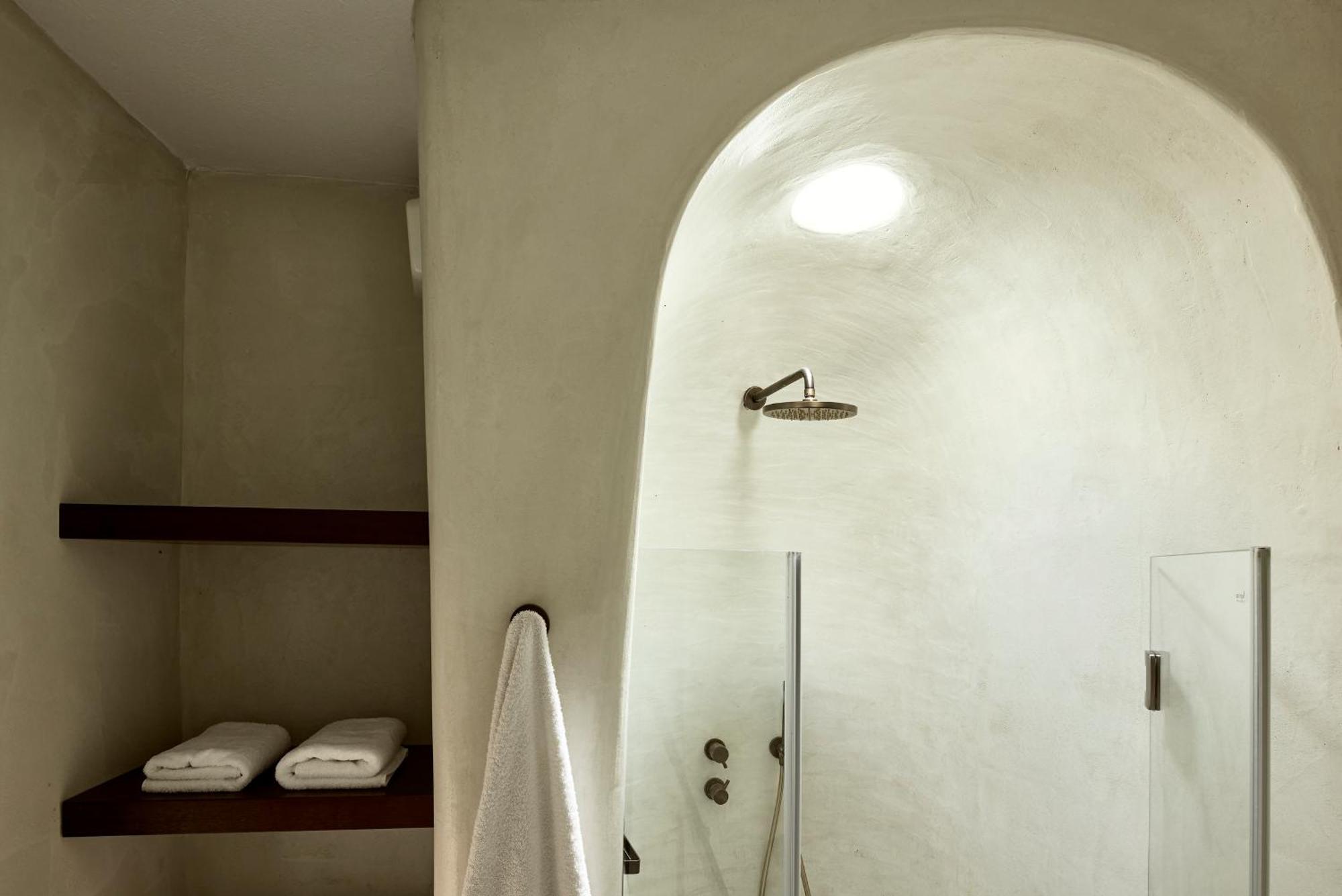 2-Bedroom Maisonette Sea View with Private Hot tub & Steam Shower,1742633943:JPEG