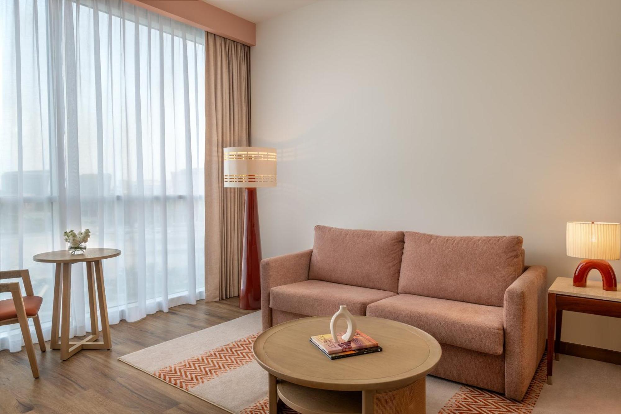 Family Queen Suite with Plaza View - Theme Park Access,1742643117:JPEG