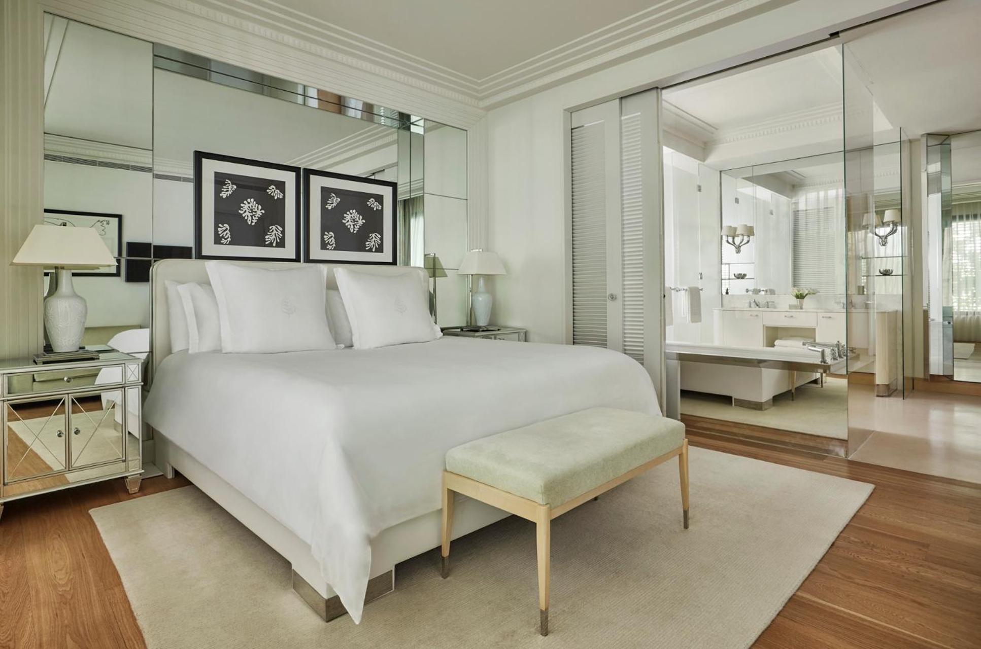 Pool Terrace Suite King