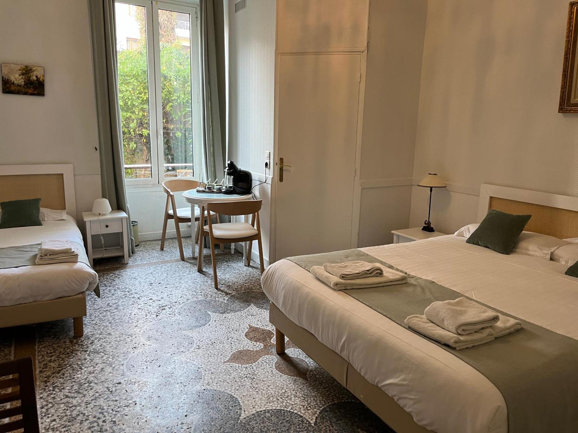 Triple Room
