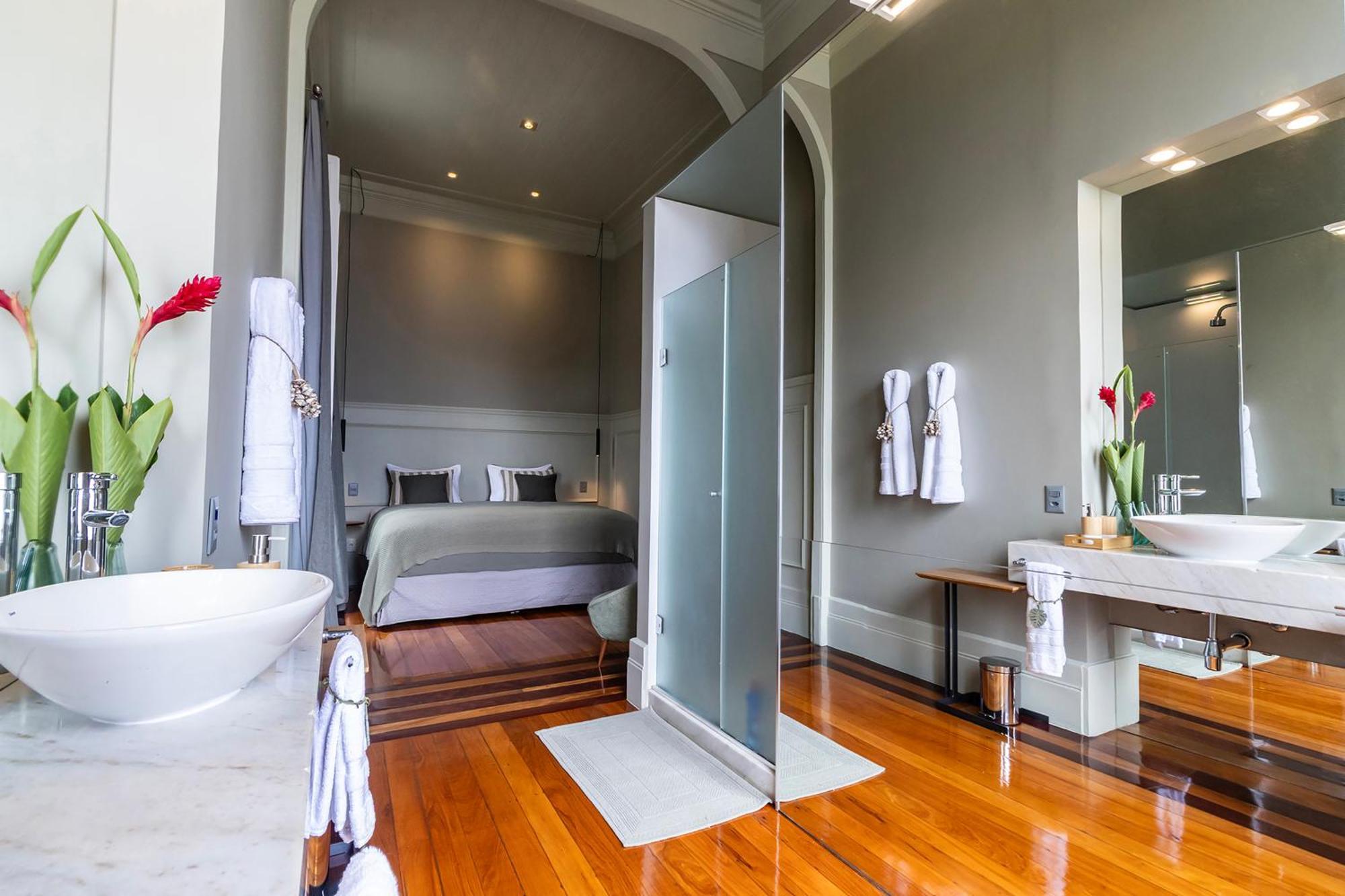 Deluxe Double or Twin Room City View