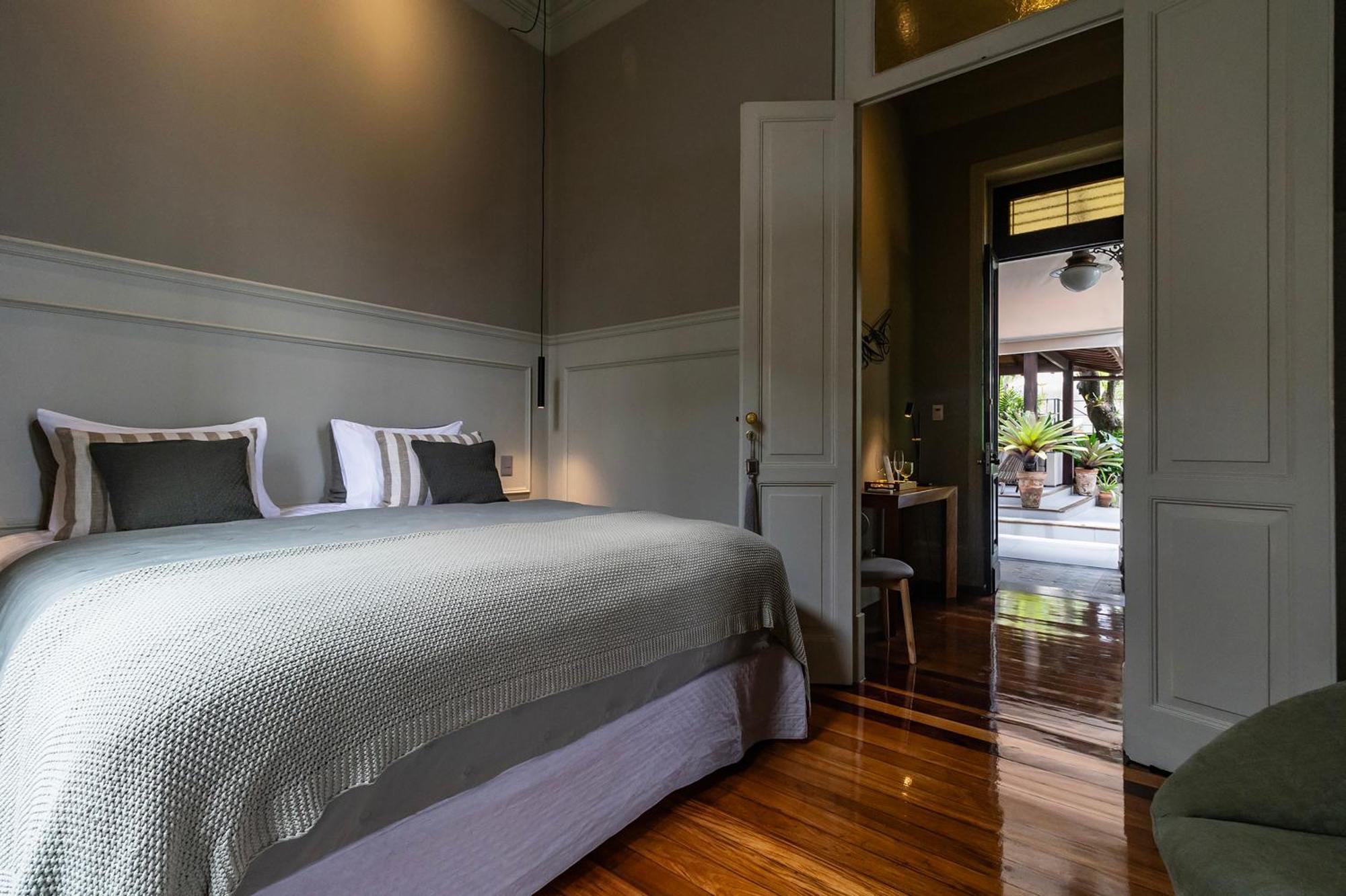 Deluxe Double or Twin Room City View