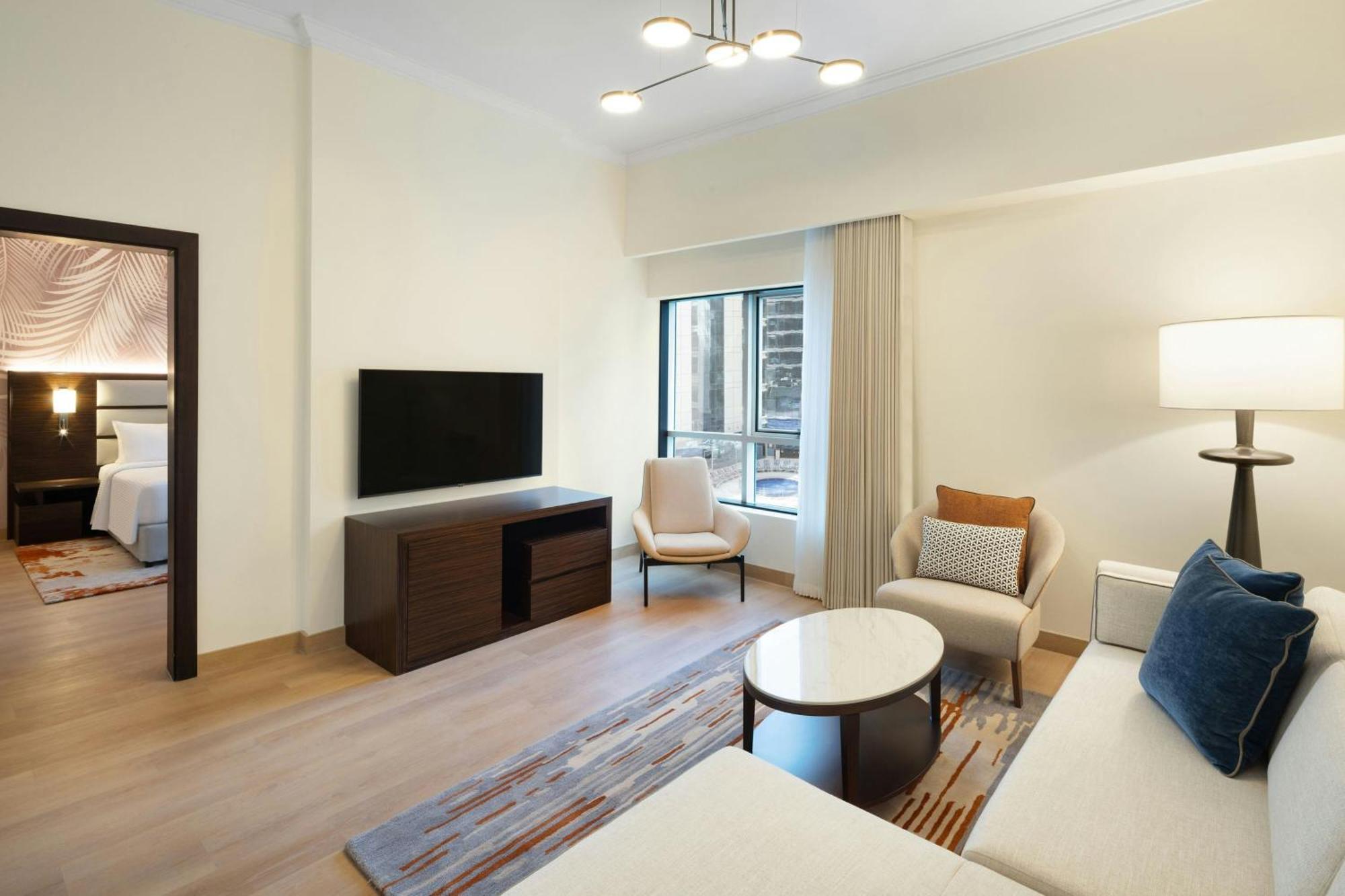 Executive King Suite Pool View Concierge Lounge Access,1742897521:JPEG